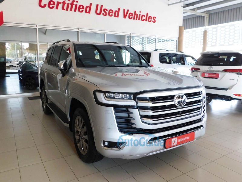 2021 Toyota Land Cruiser 300 Series ZX for sale | 17 700 Km