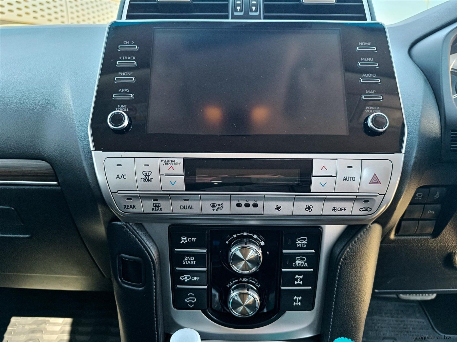 2022 Toyota Land Cruiser Prado VX 2.8 GD-6 photo
