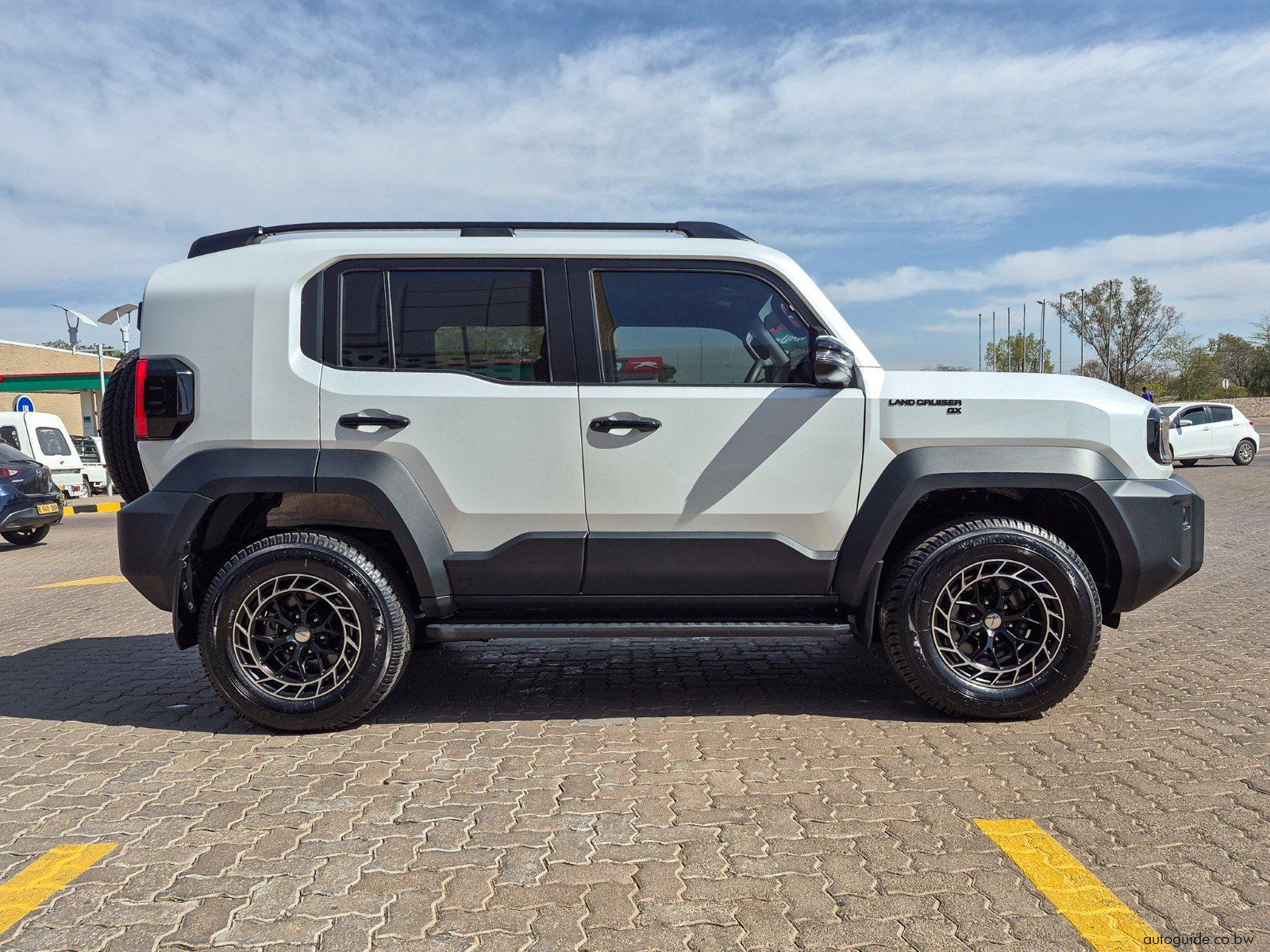 2026 Toyota FJ Cruiser photo