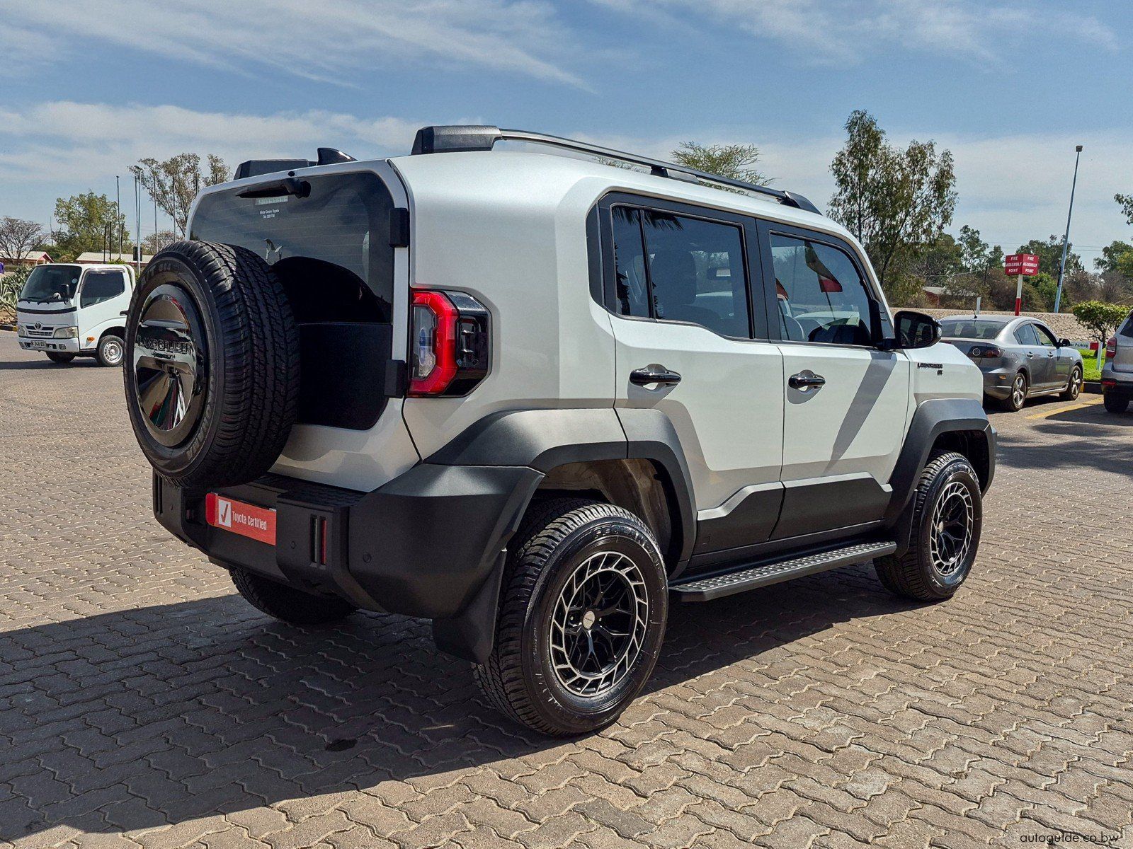 2026 Toyota FJ Cruiser photo