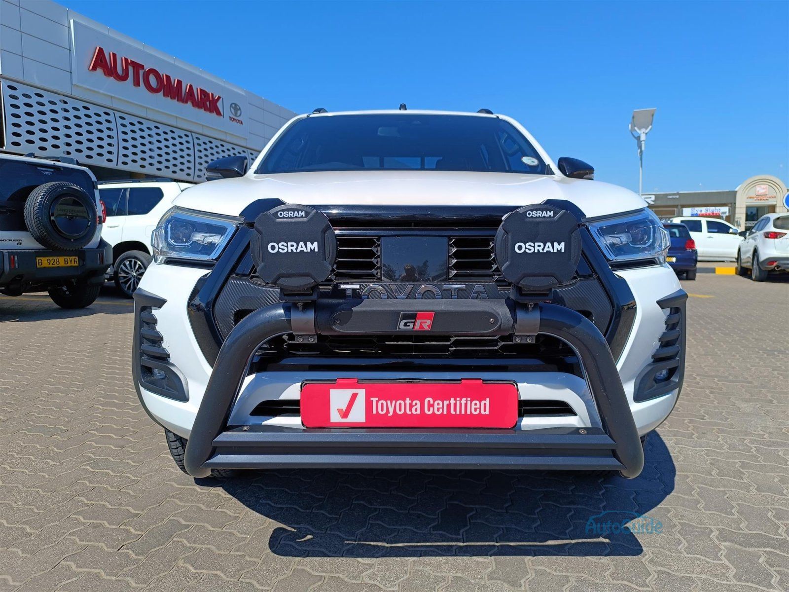 2024 Toyota Hilux GR-Sport II 2.8 GD-6 4x4 photo