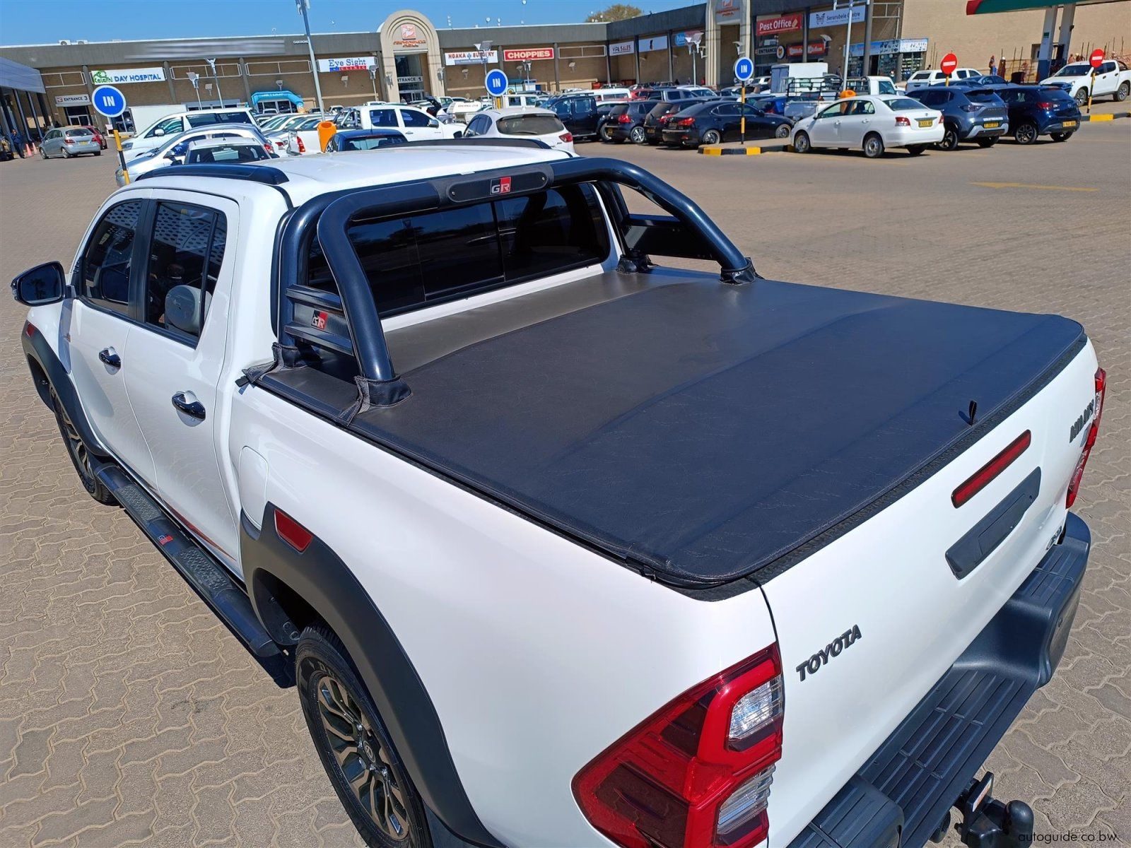 2024 Toyota Hilux GR-Sport II 2.8 GD-6 4x4 photo