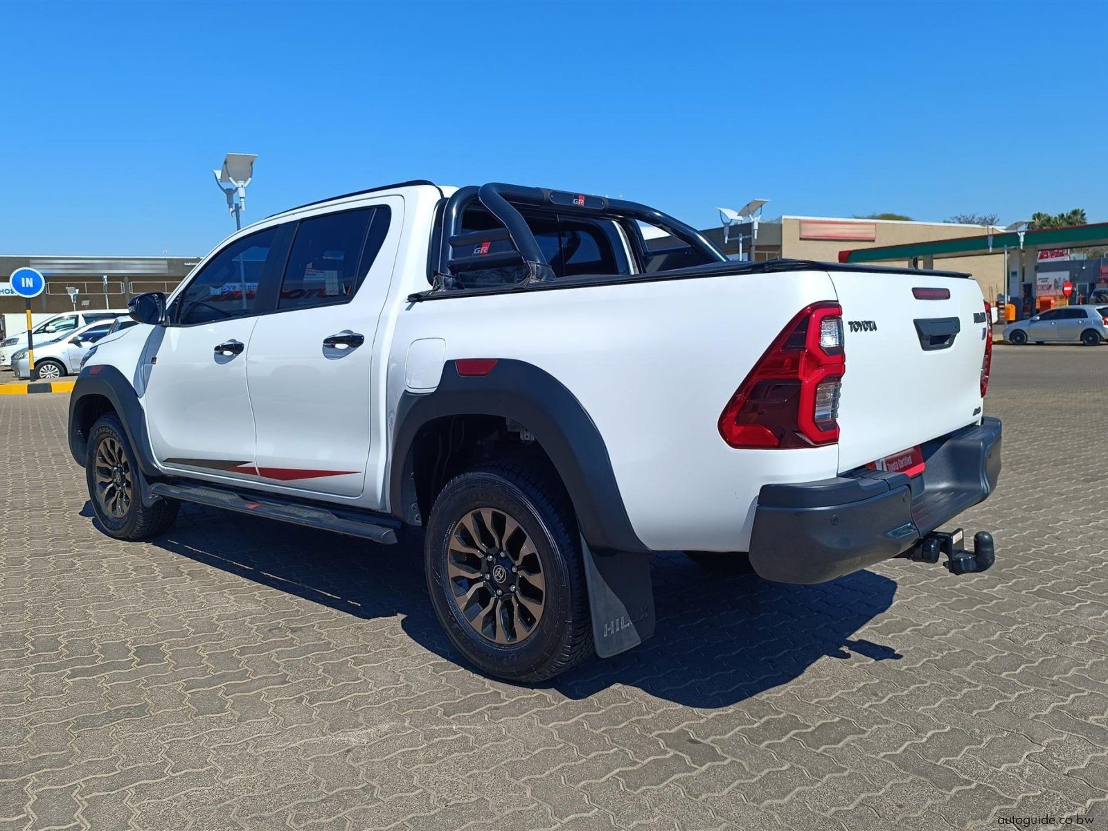 2024 Toyota Hilux GR-Sport II 2.8 GD-6 4x4 photo