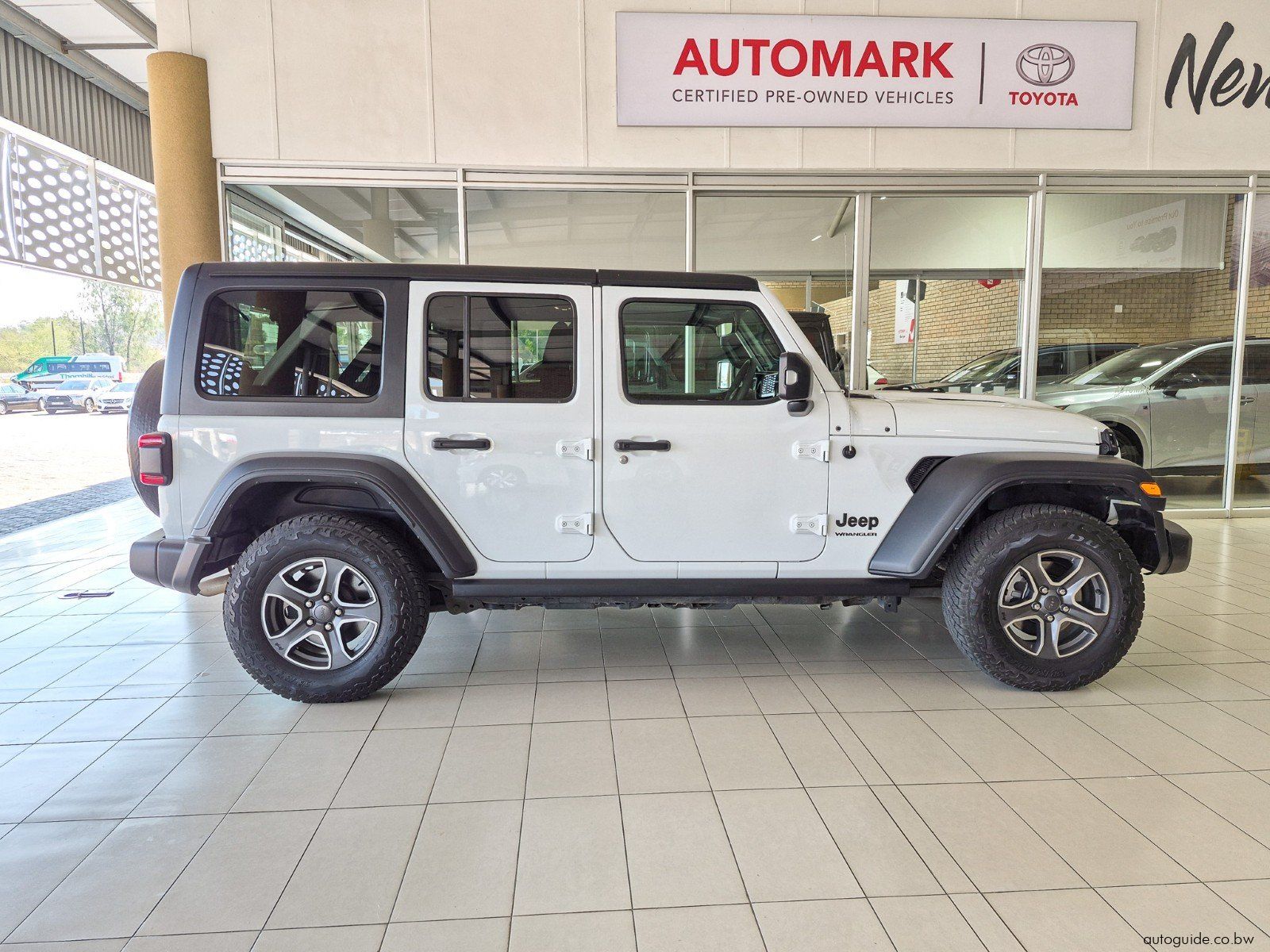 2023 Jeep Wrangler Sport photo