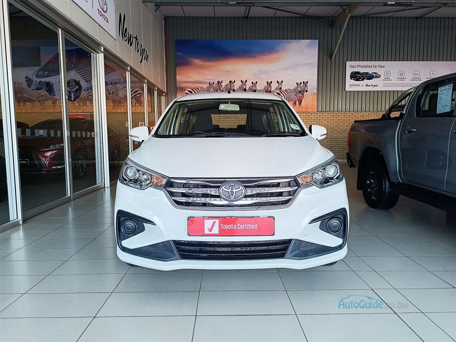 2023 Toyota Rumion 1.5 XS 7 Seater photo