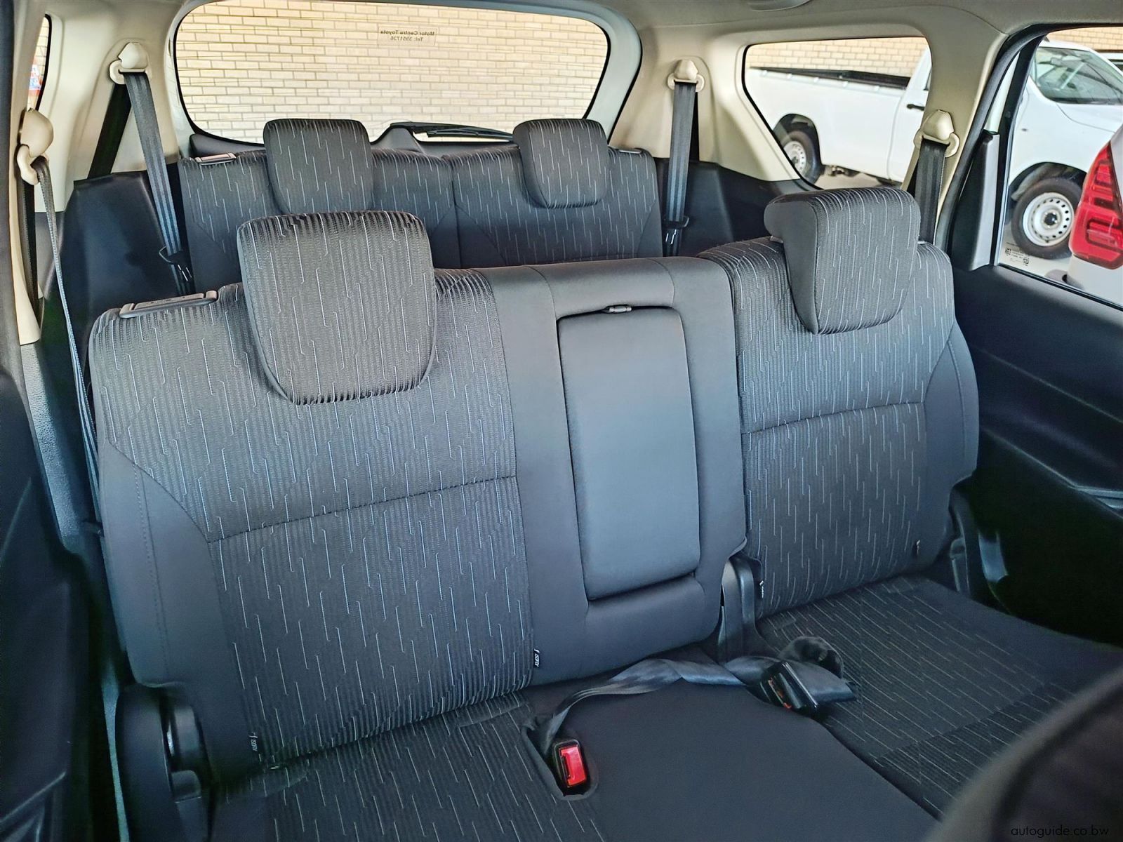 2023 Toyota Rumion 1.5 XS 7 Seater photo