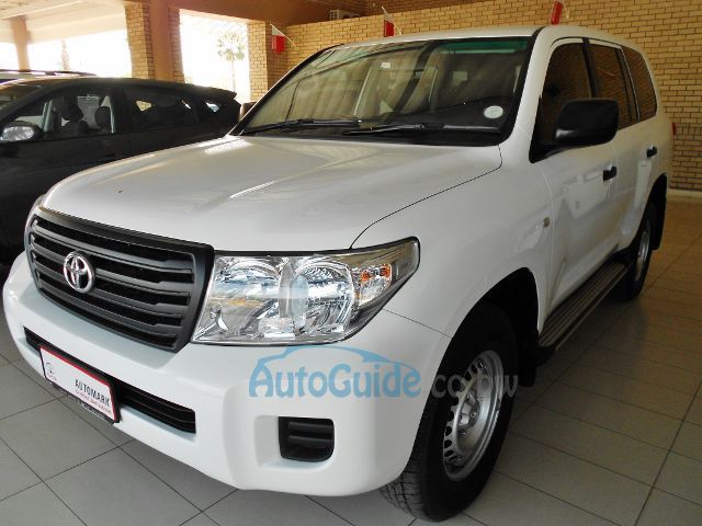 13 Toyota Land Cruiser 0 Td V8 Gx For Sale 175 000 Km Manual Transmission Motor Centre Toyota