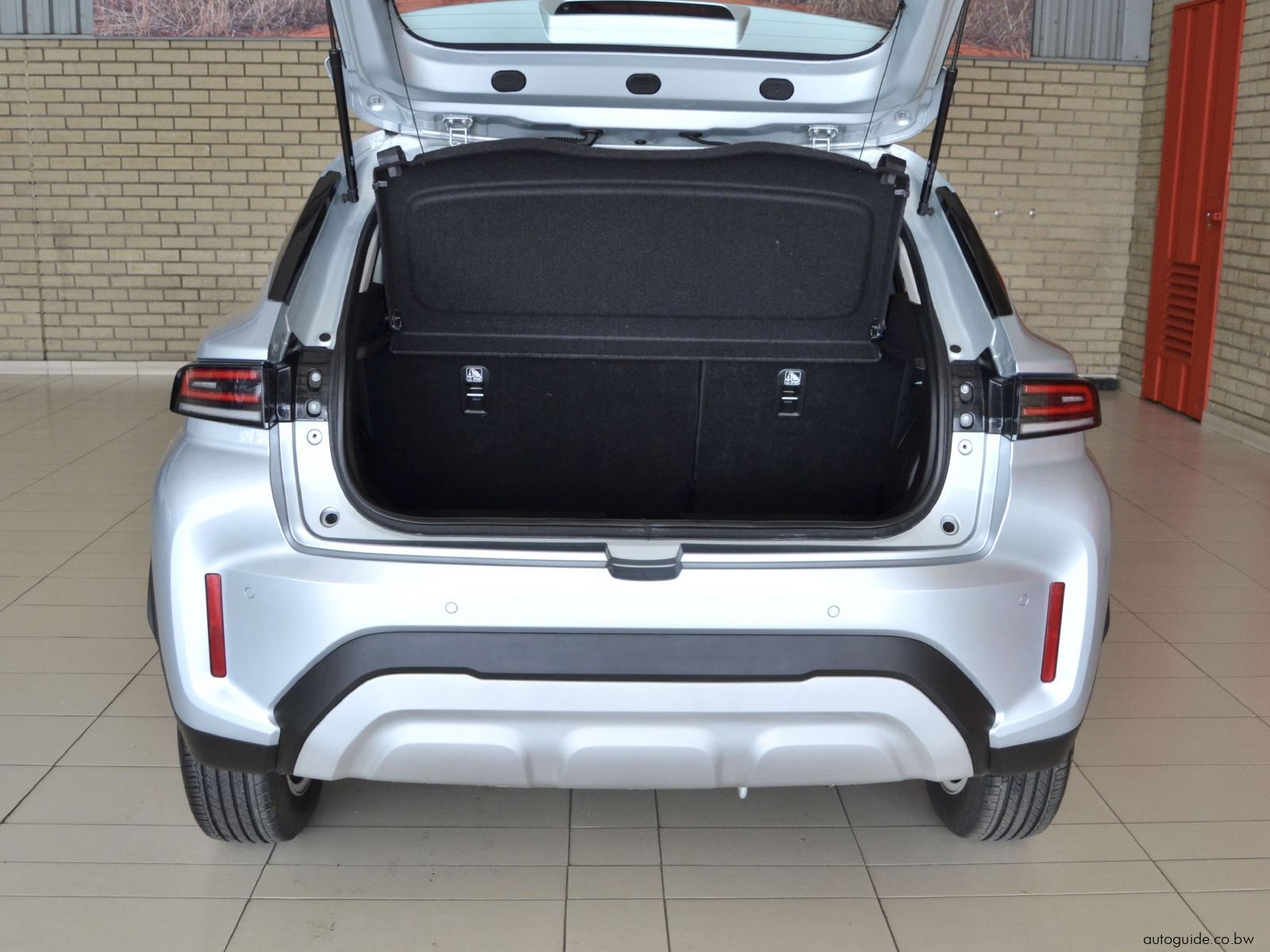 2025 Toyota Starlet Cross XS photo