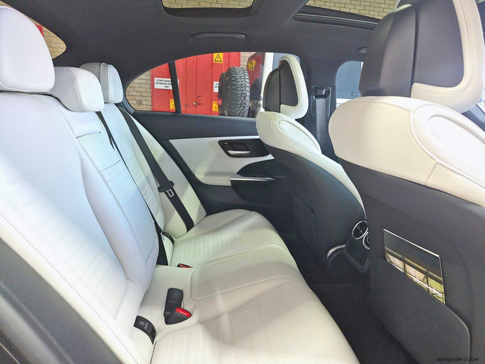 2023 Mercedes-Benz C200 AMG photo