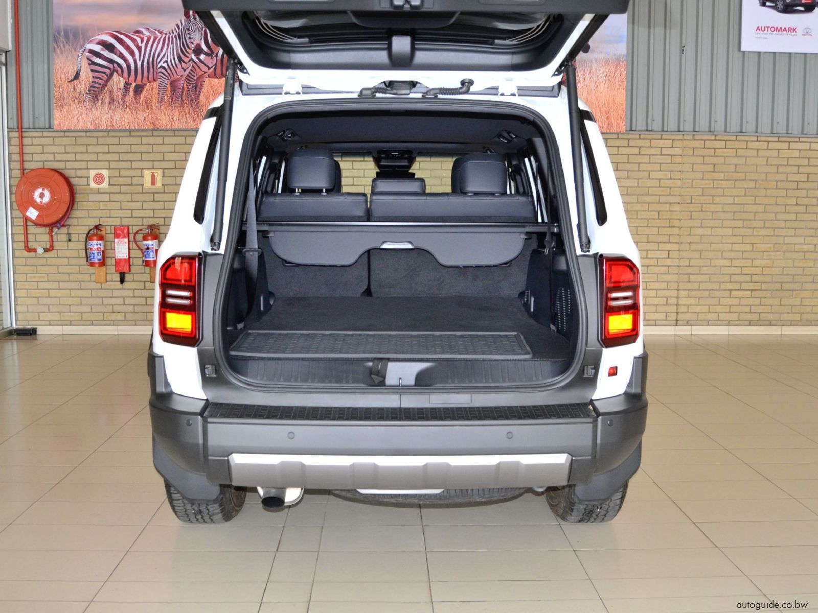 2025 Toyota Prado 2.8GD VX-R photo