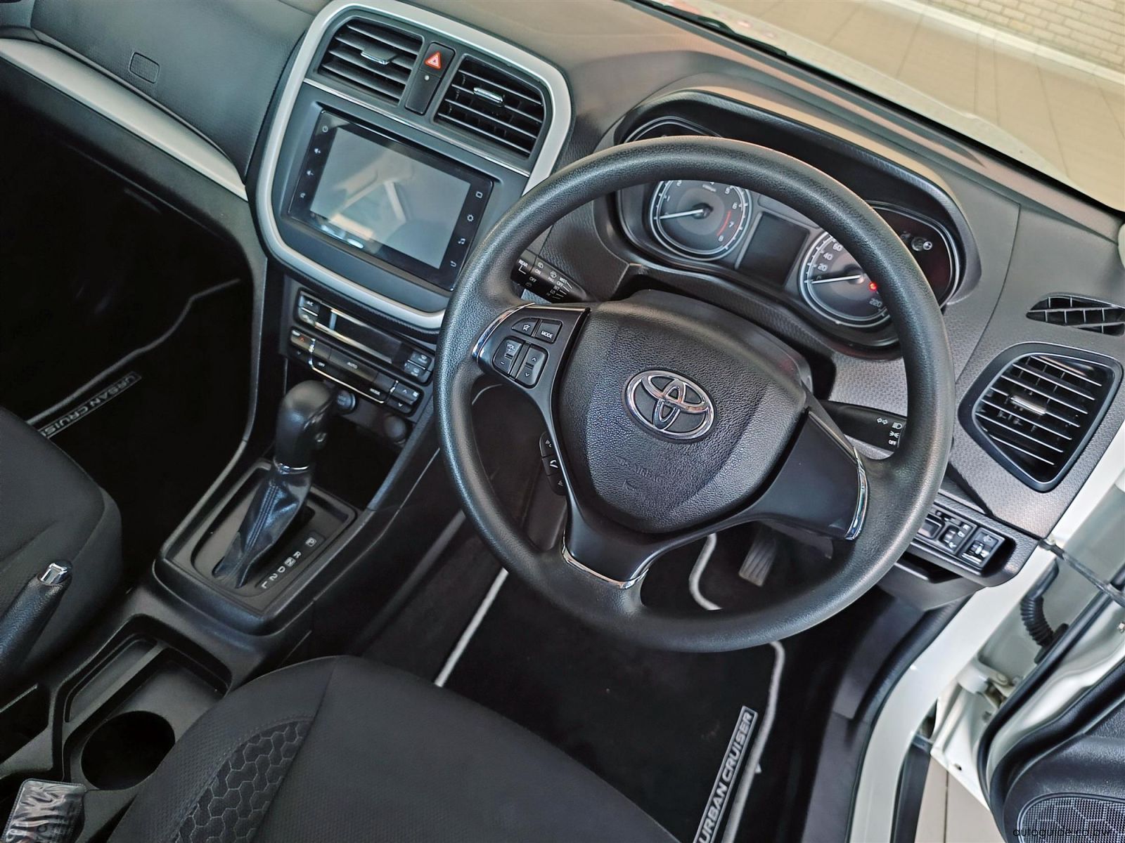 2022 Toyota Urban Cruiser (Old Shape) photo