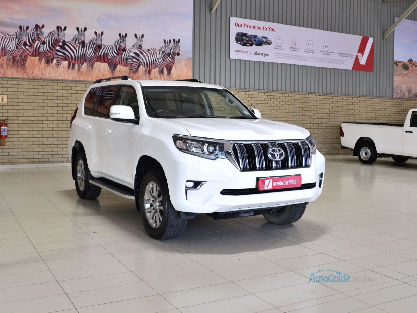 2020 Toyota Prado VX V6 photo