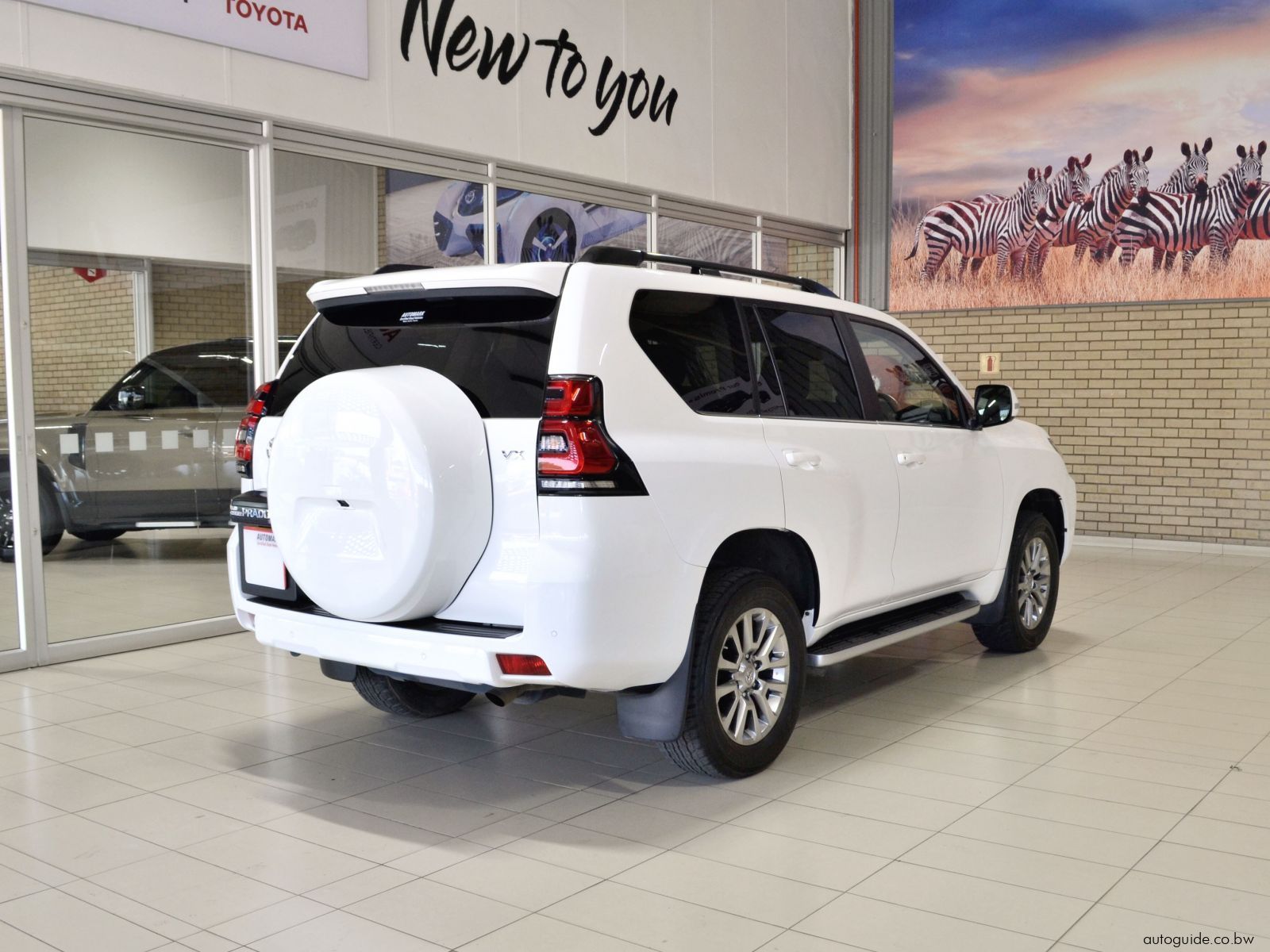 2020 Toyota Prado VX V6 photo