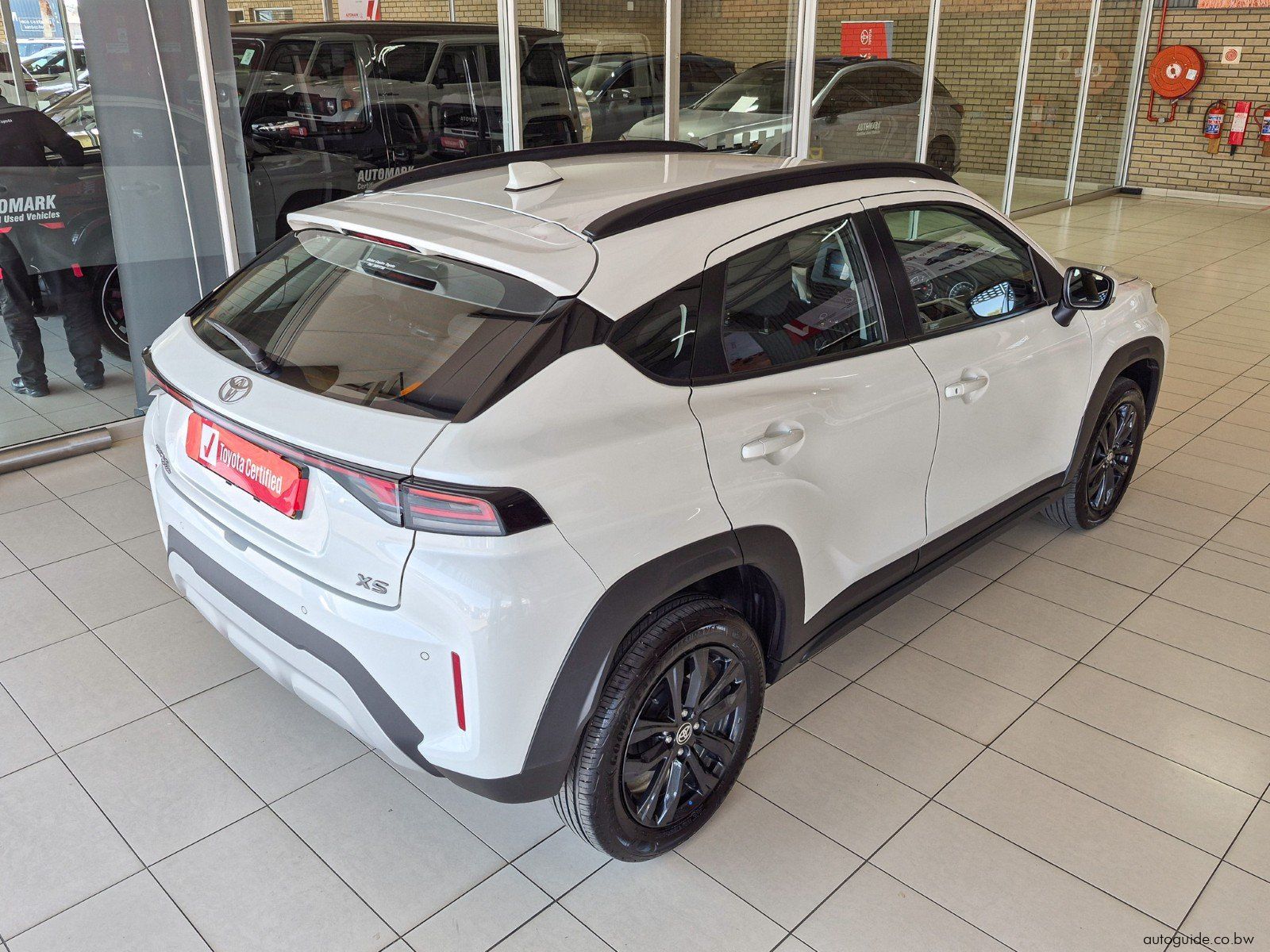 2025 Toyota Starlet Cross XS photo