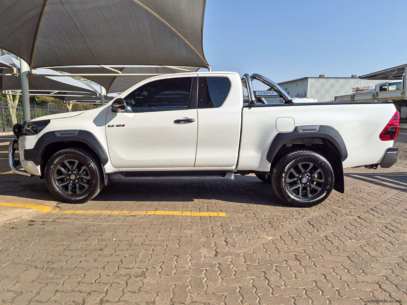 2024 Toyota Hilux Xtra Cab photo