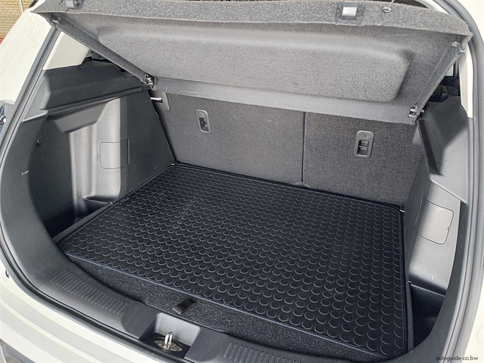 2024 Toyota Urban Cruiser 1.5 XR photo