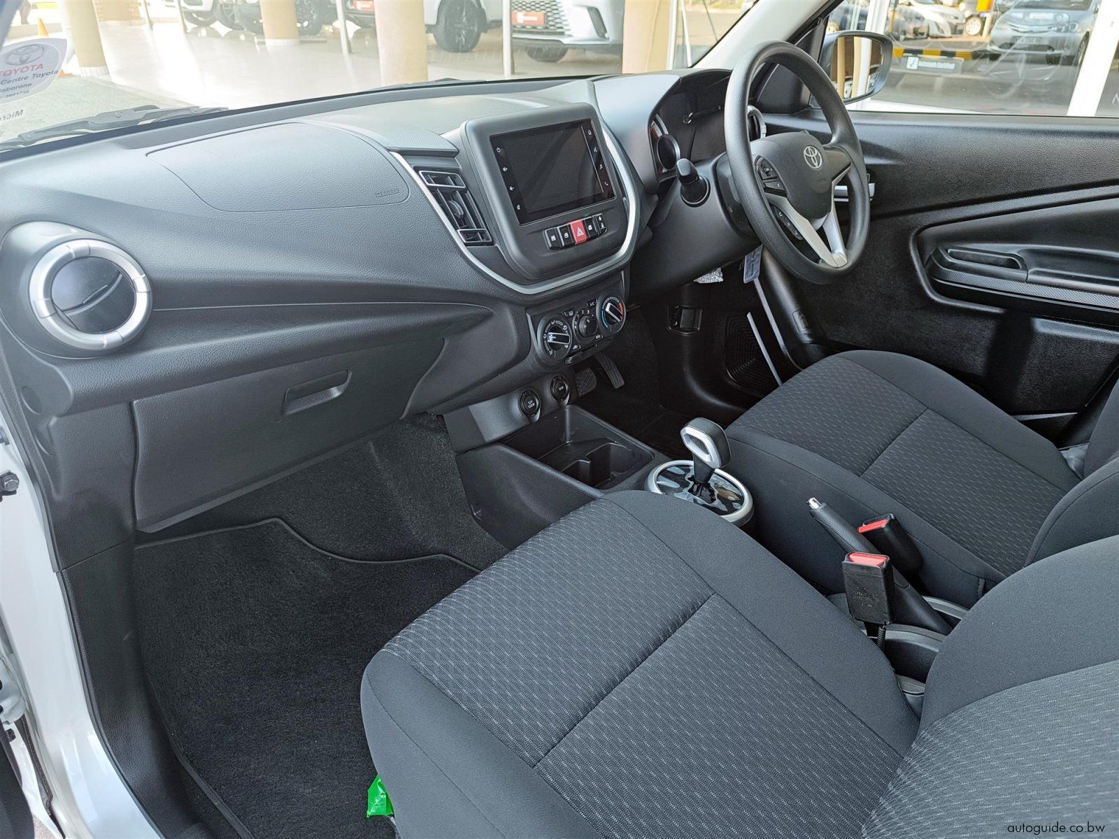 2026 Toyota Vitz 1.0L XR A/T photo