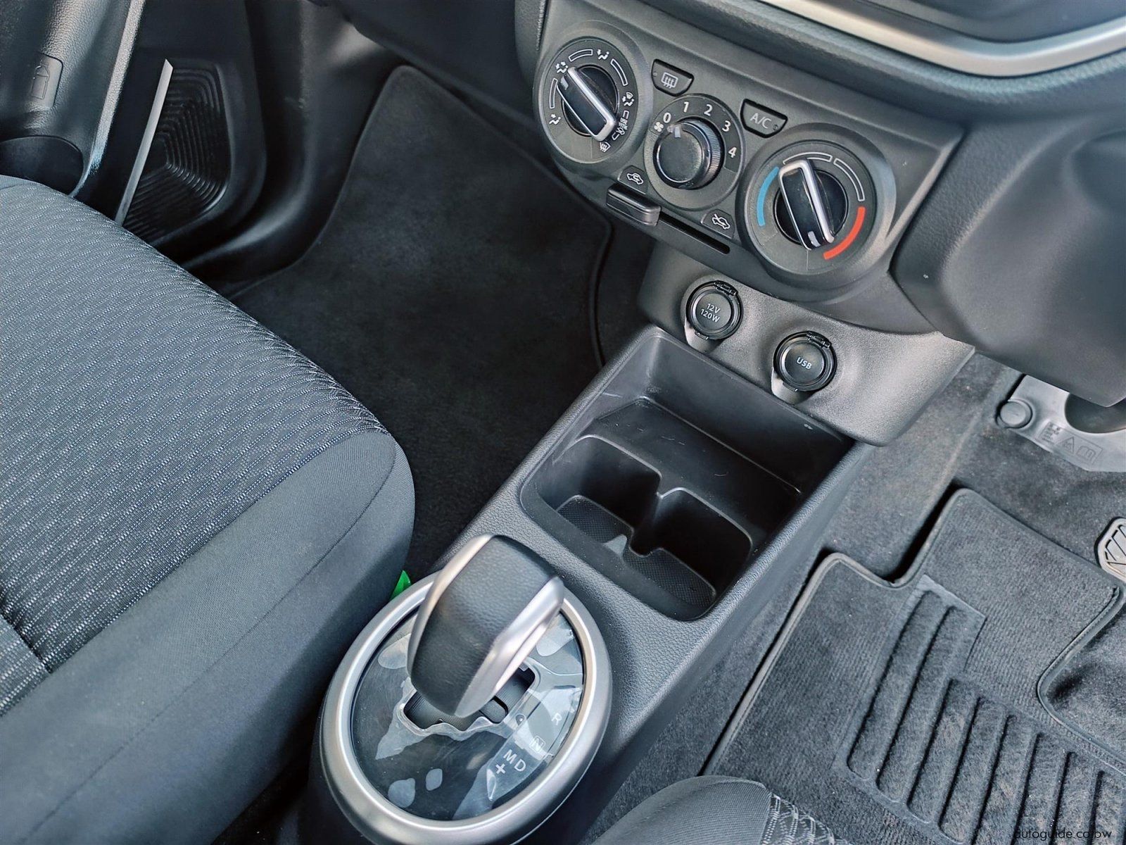 2026 Toyota Vitz 1.0L XR A/T photo