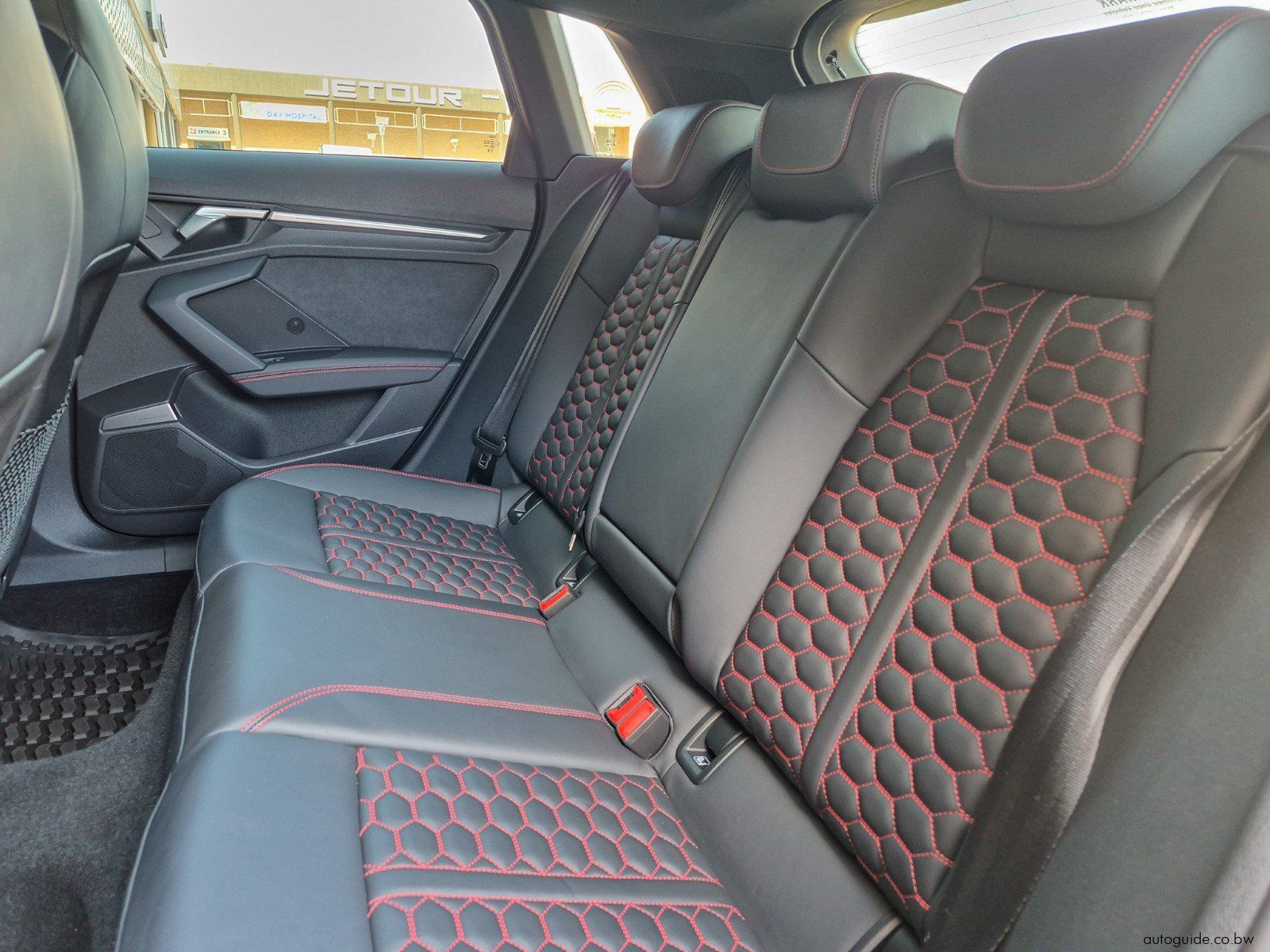 2024 Audi RS3 Sportback Quattro S tronic photo