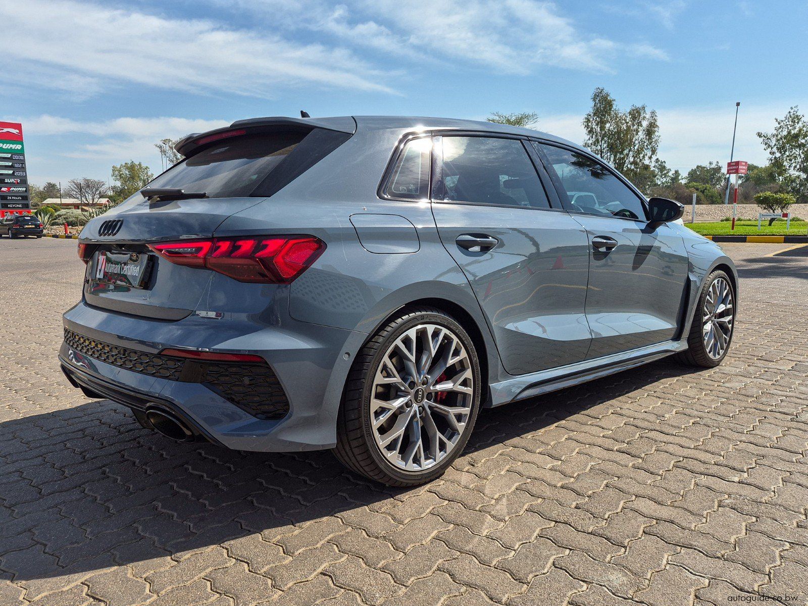 2024 Audi RS3 Sportback Quattro S tronic photo