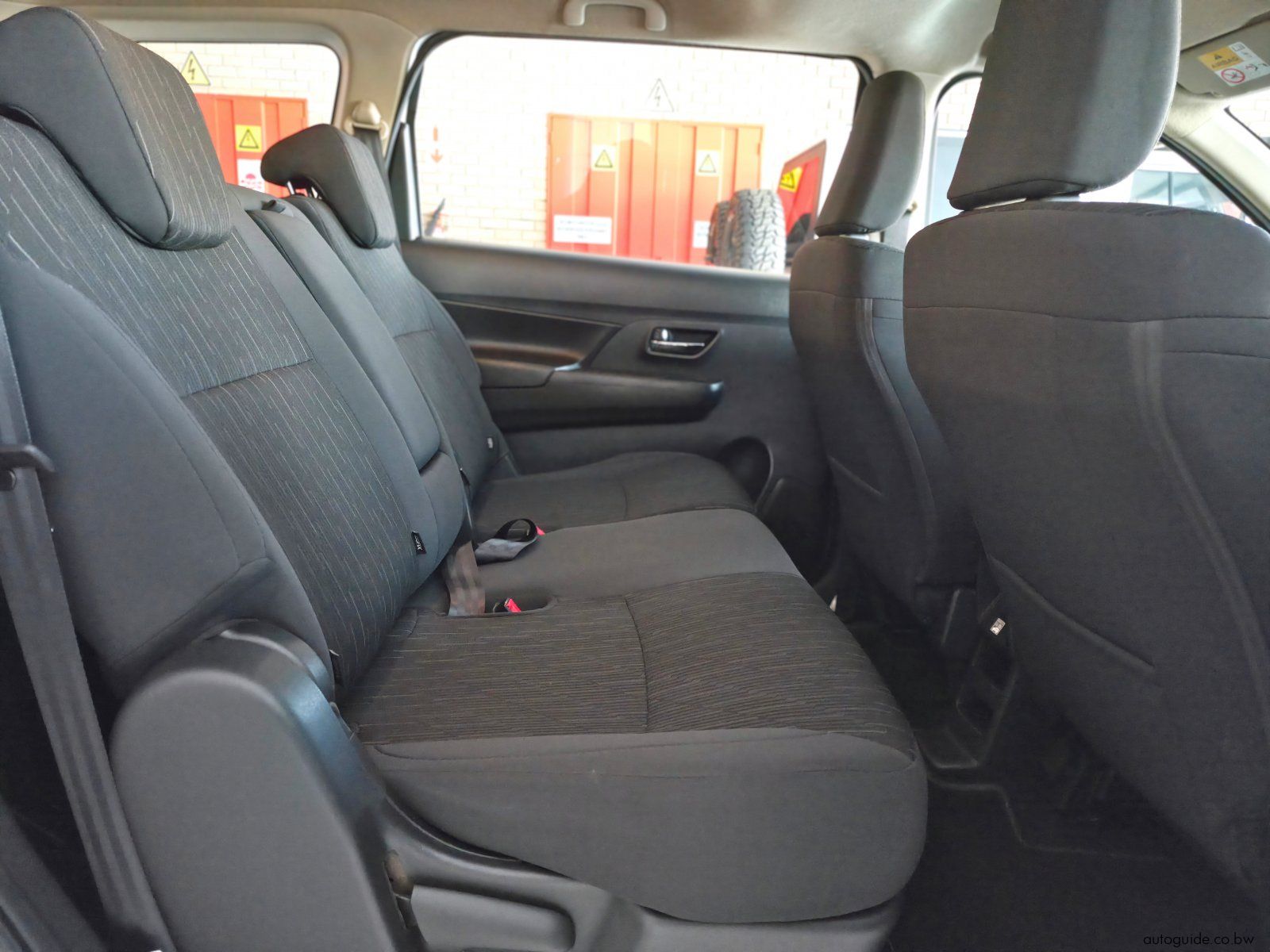 2025 Toyota Rumion 1.5 SX 7 Seater photo
