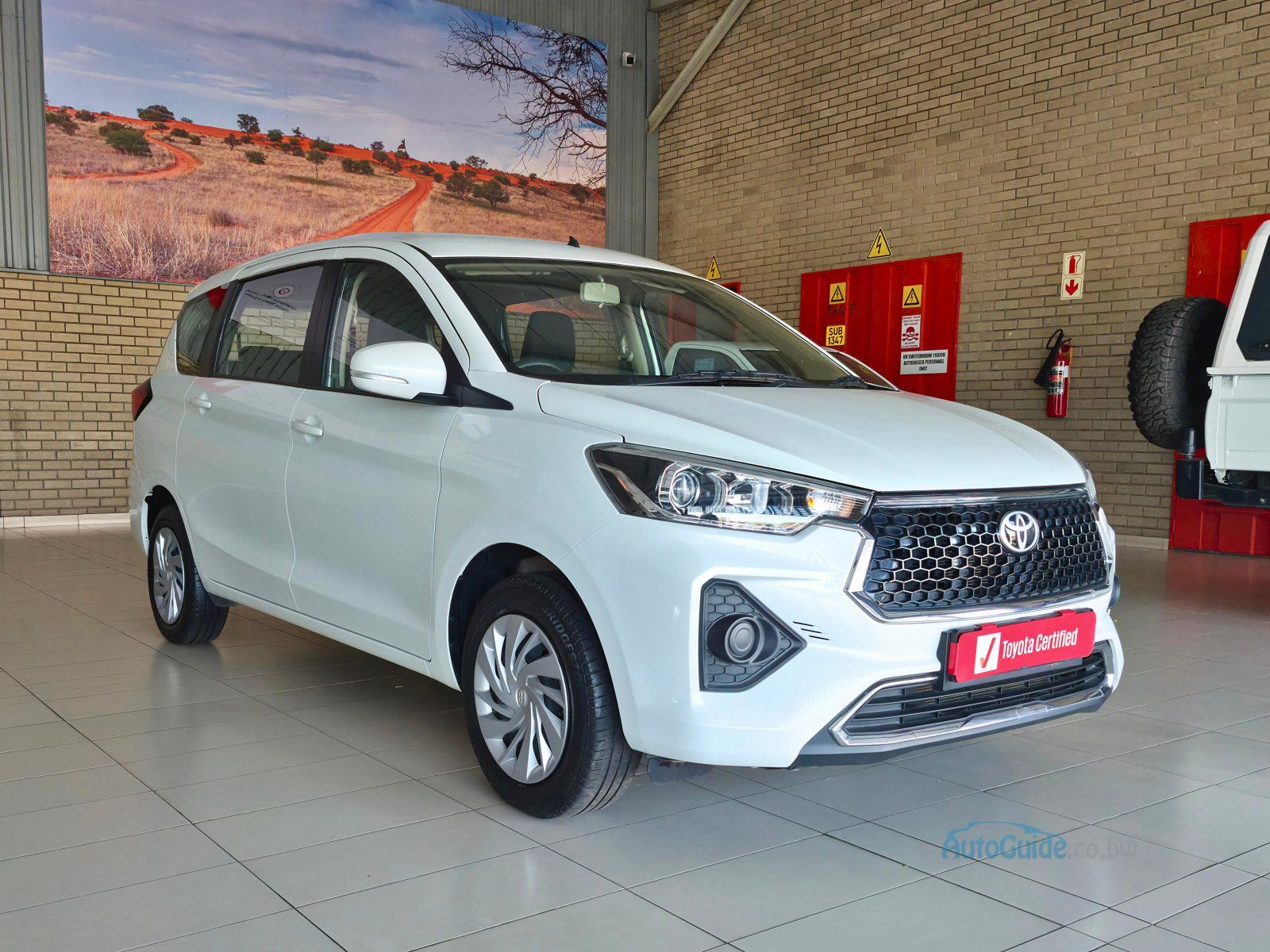 2025 Toyota Rumion 1.5 SX 7 Seater photo