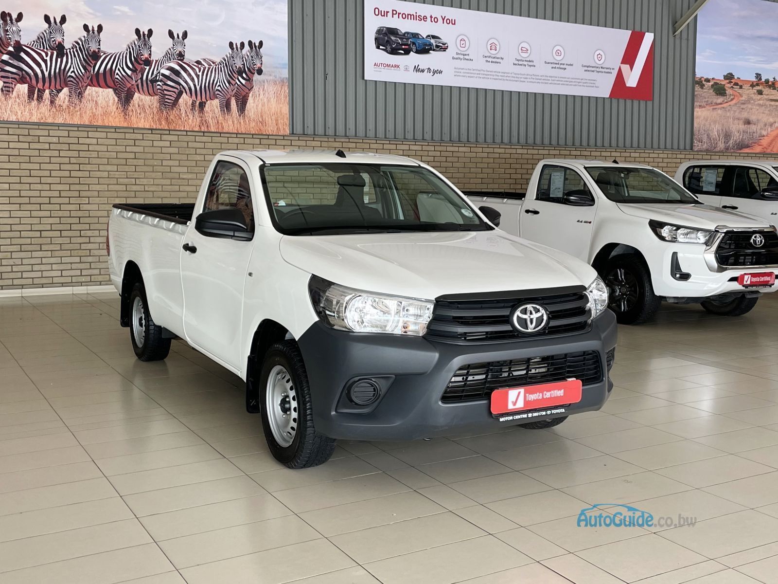 2025 Toyota Hilux LWB 2.4L photo