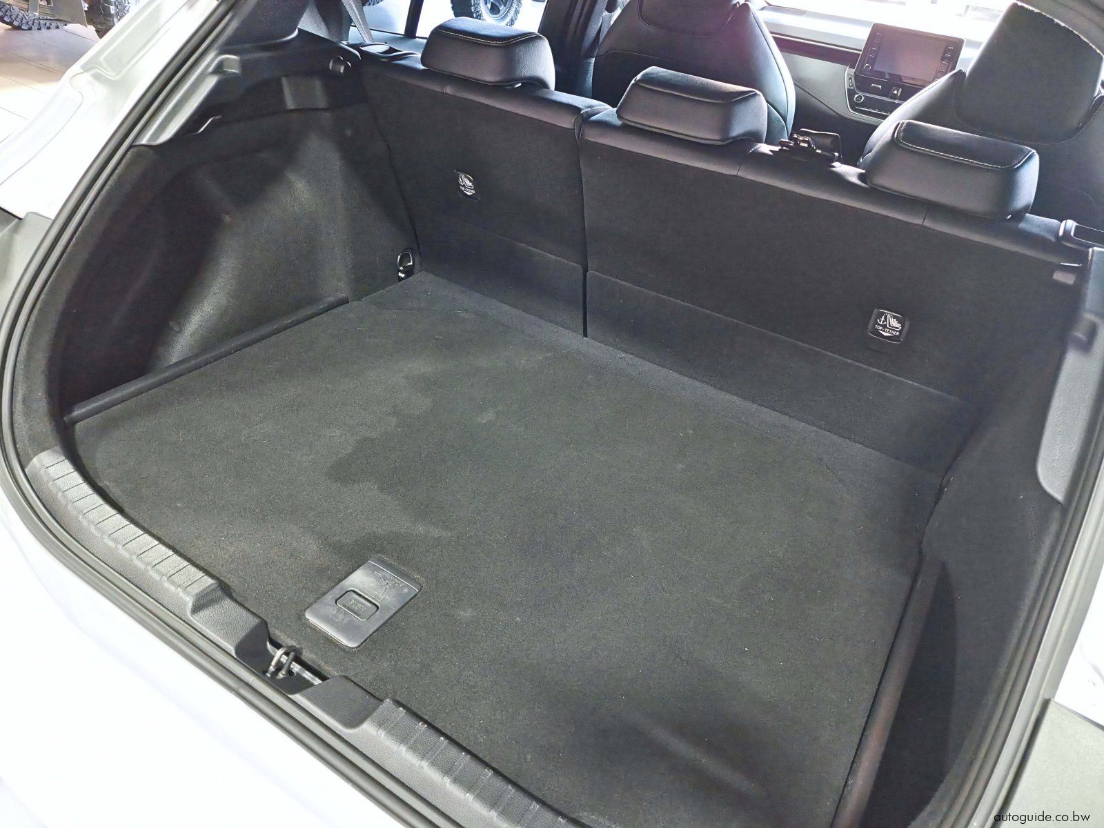 2020 Toyota Corolla Hatch XR photo