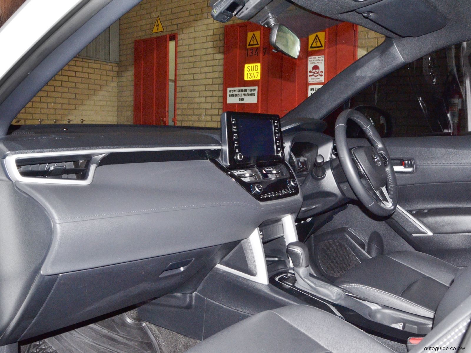 2023 Toyota Corolla Cross XS photo