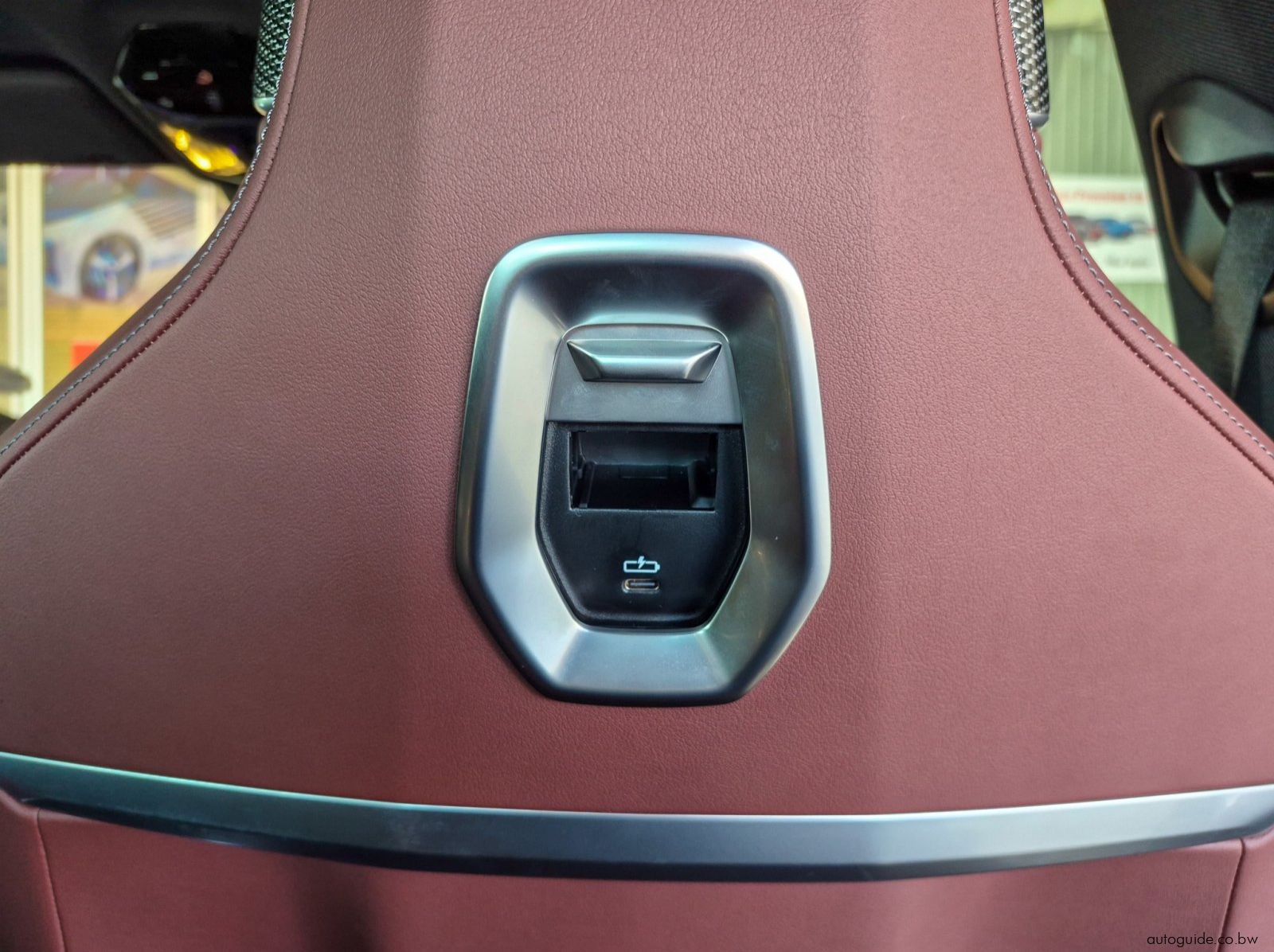2025 BMW M760e X-Drive pictures