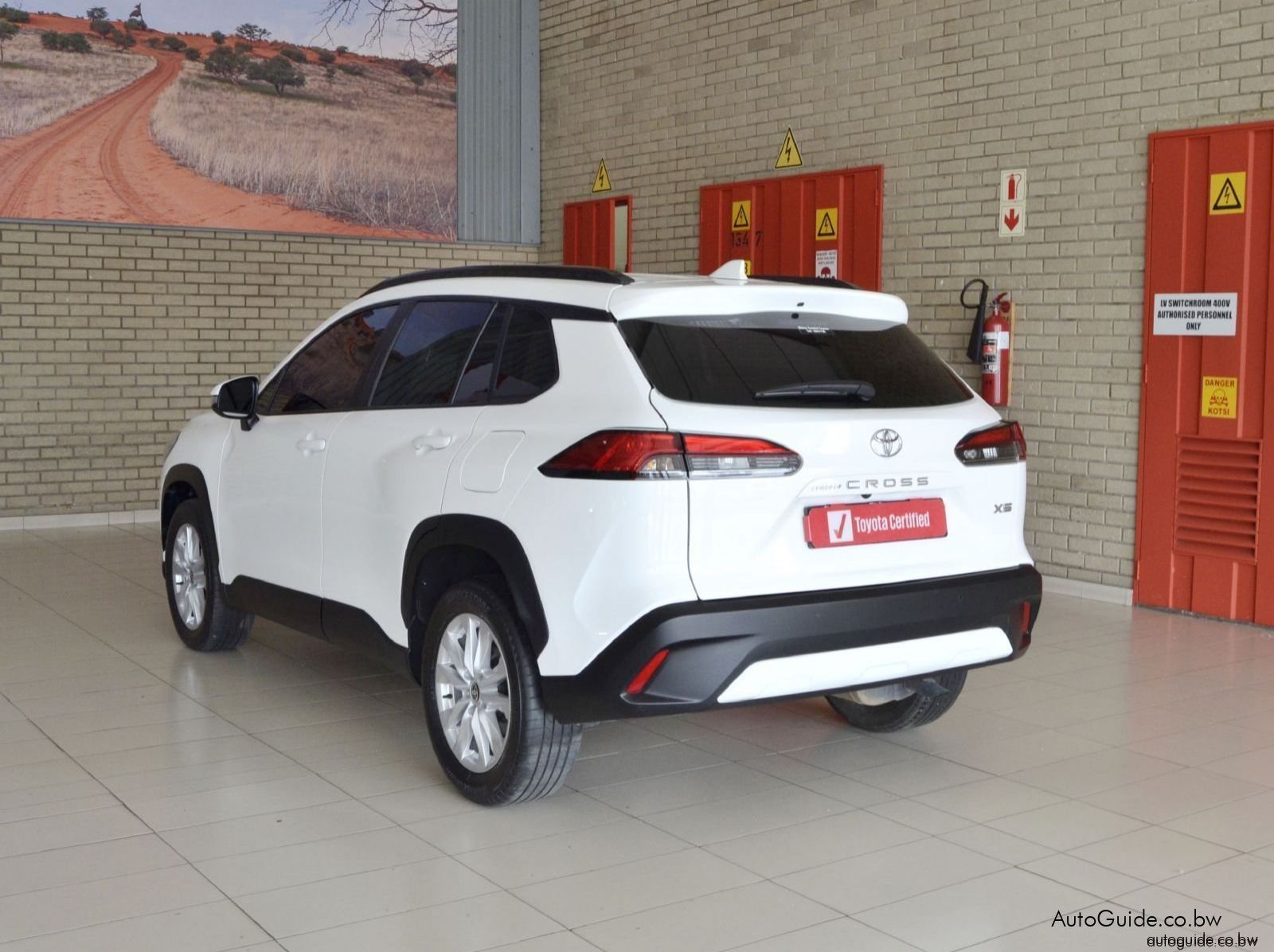 2023 Toyota Corolla Cross pictures