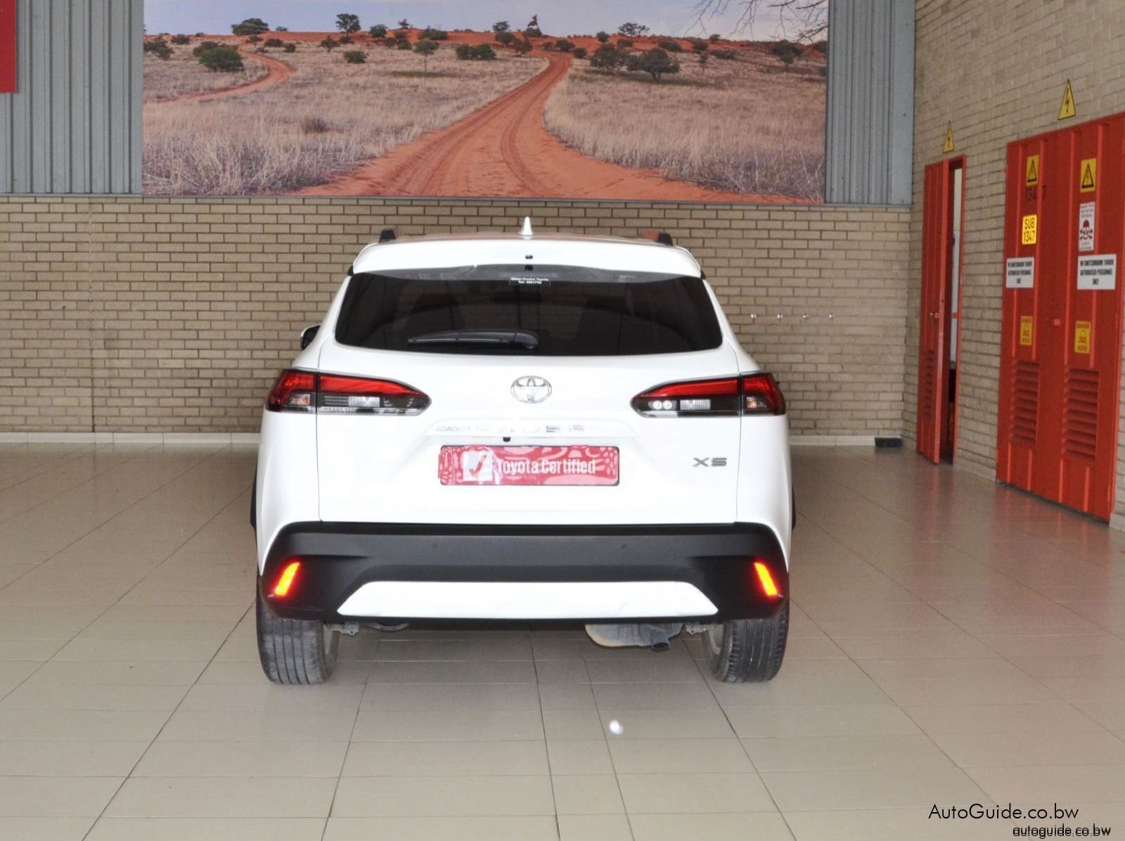 2023 Toyota Corolla Cross pictures