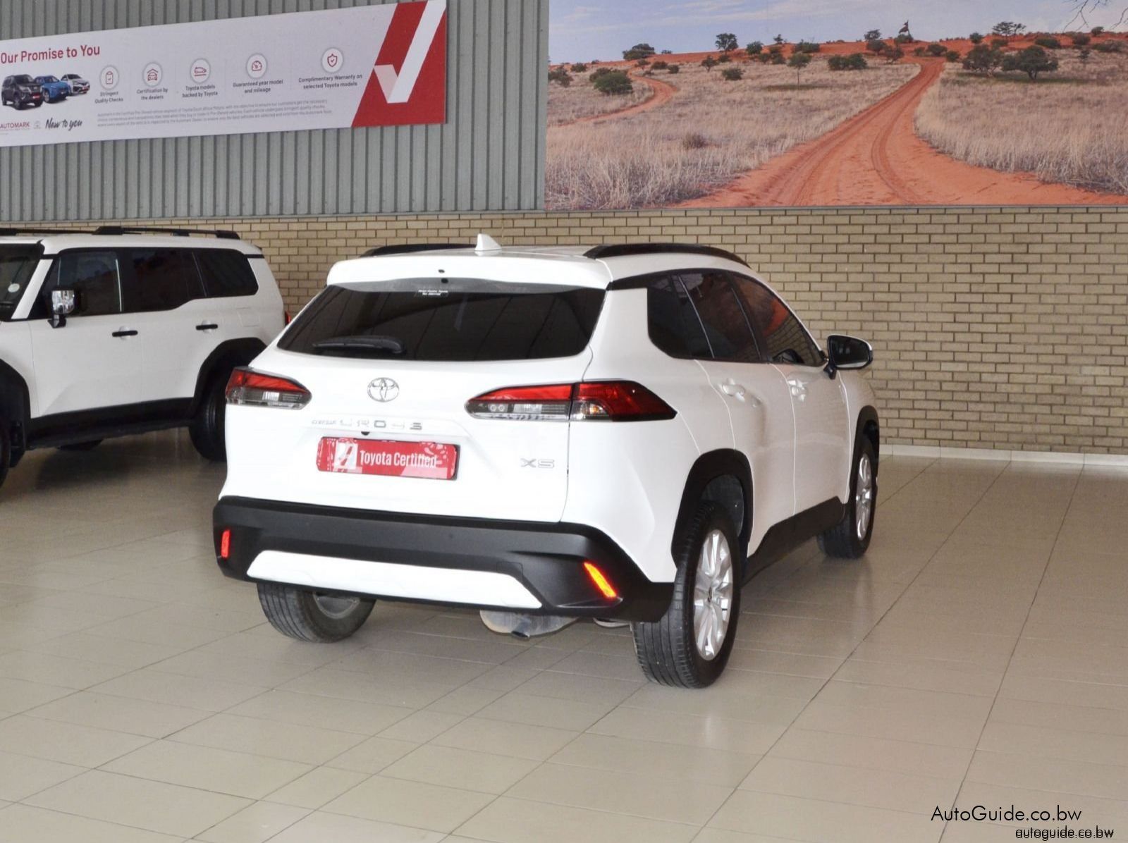 2023 Toyota Corolla Cross pictures