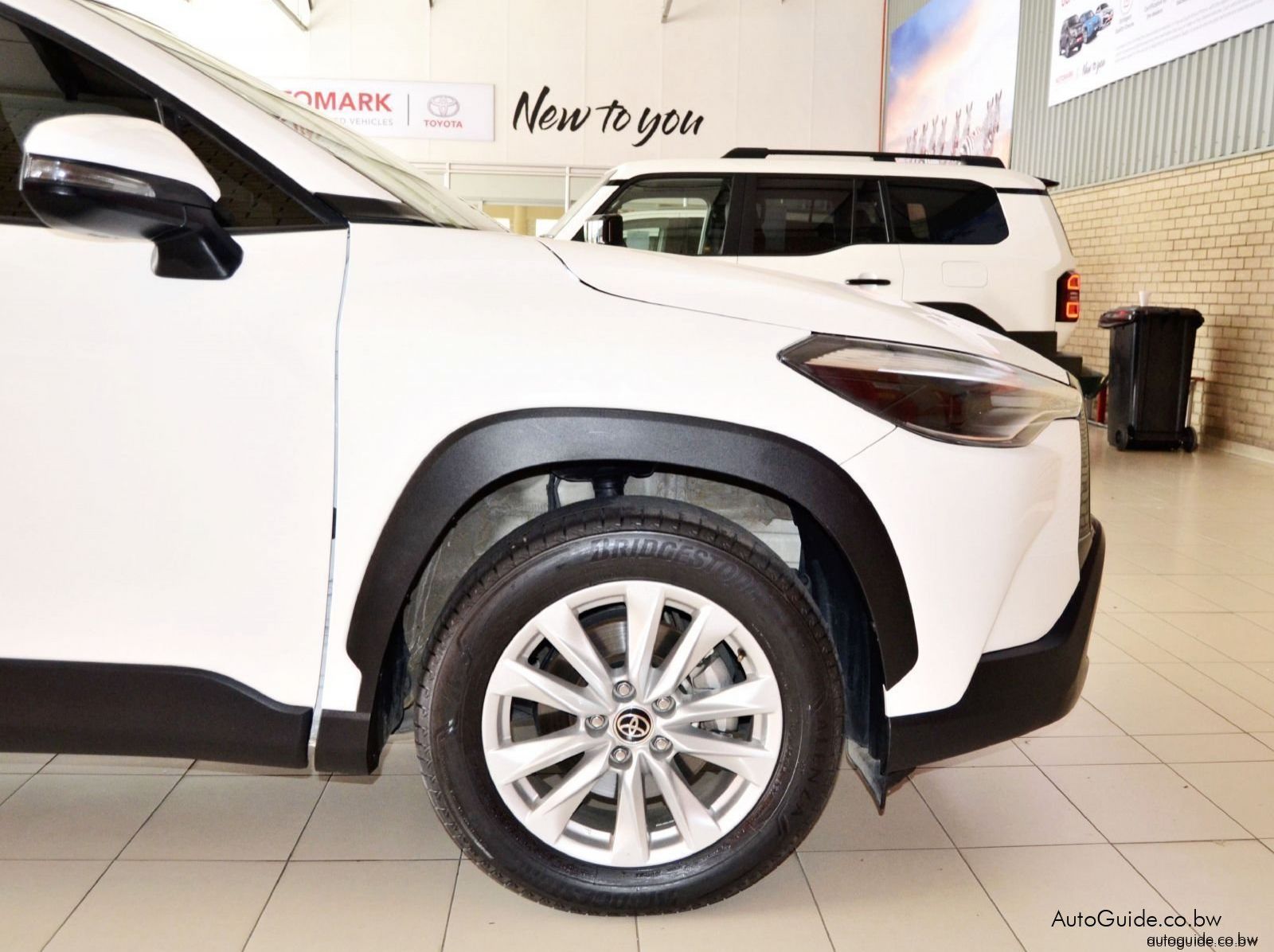 2023 Toyota Corolla Cross pictures
