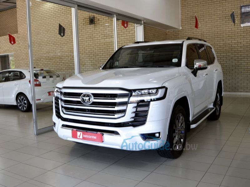 2023 Toyota Land Cruiser 300 Series 3.3TD V6 ZX pictures