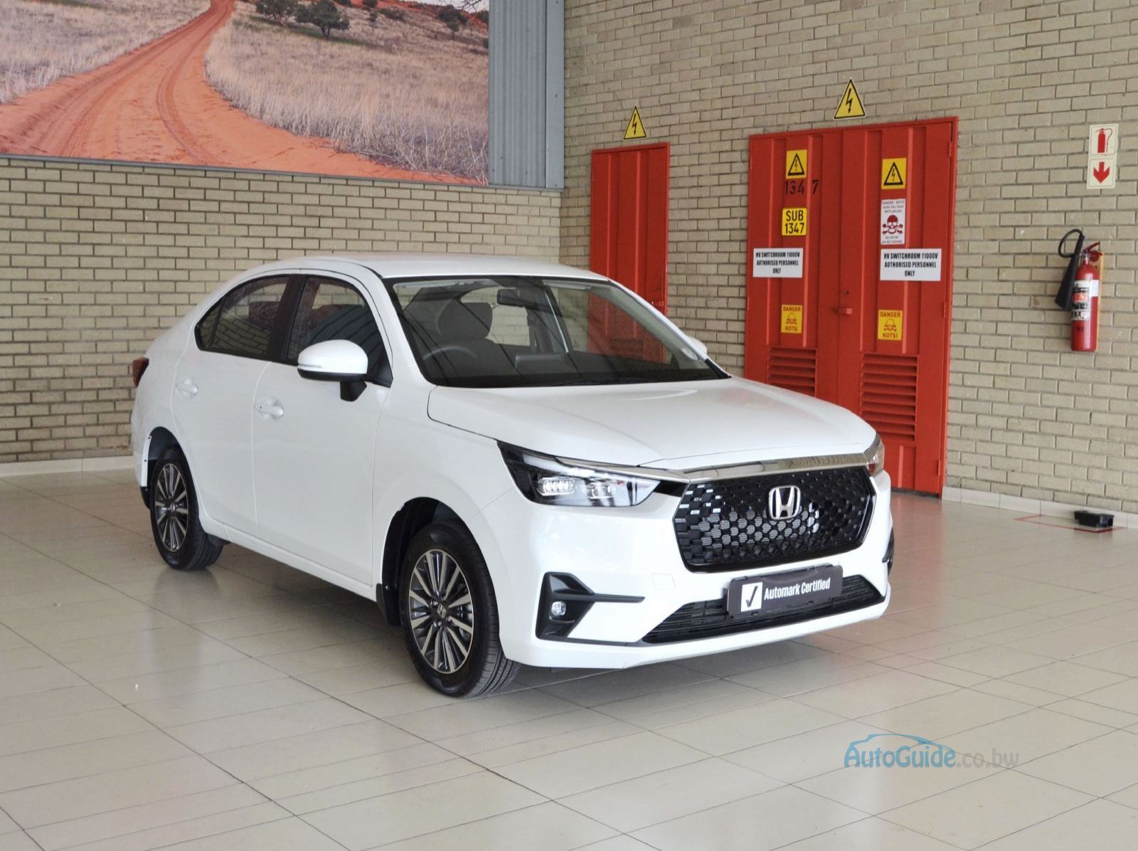 2025 Honda Amaze Comfort pictures