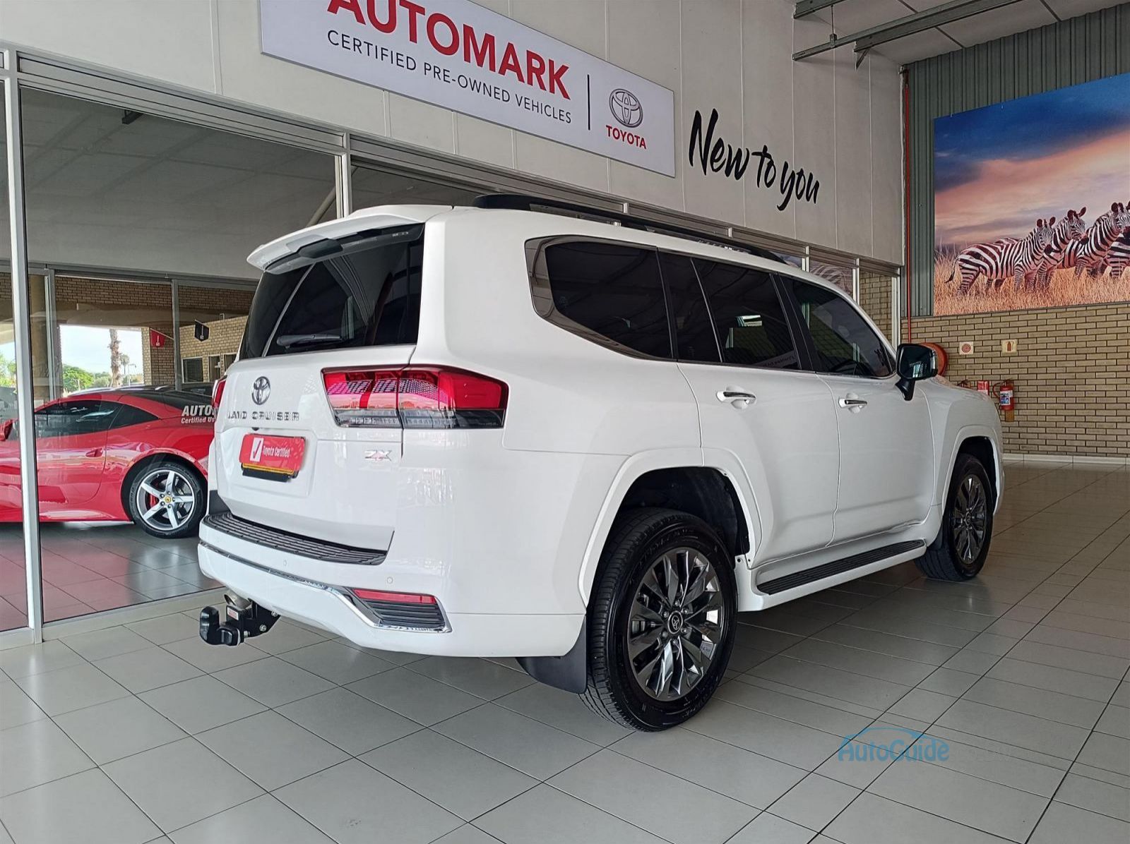 2025 Toyota Land Cruiser 300 ZX 3.3TD pictures