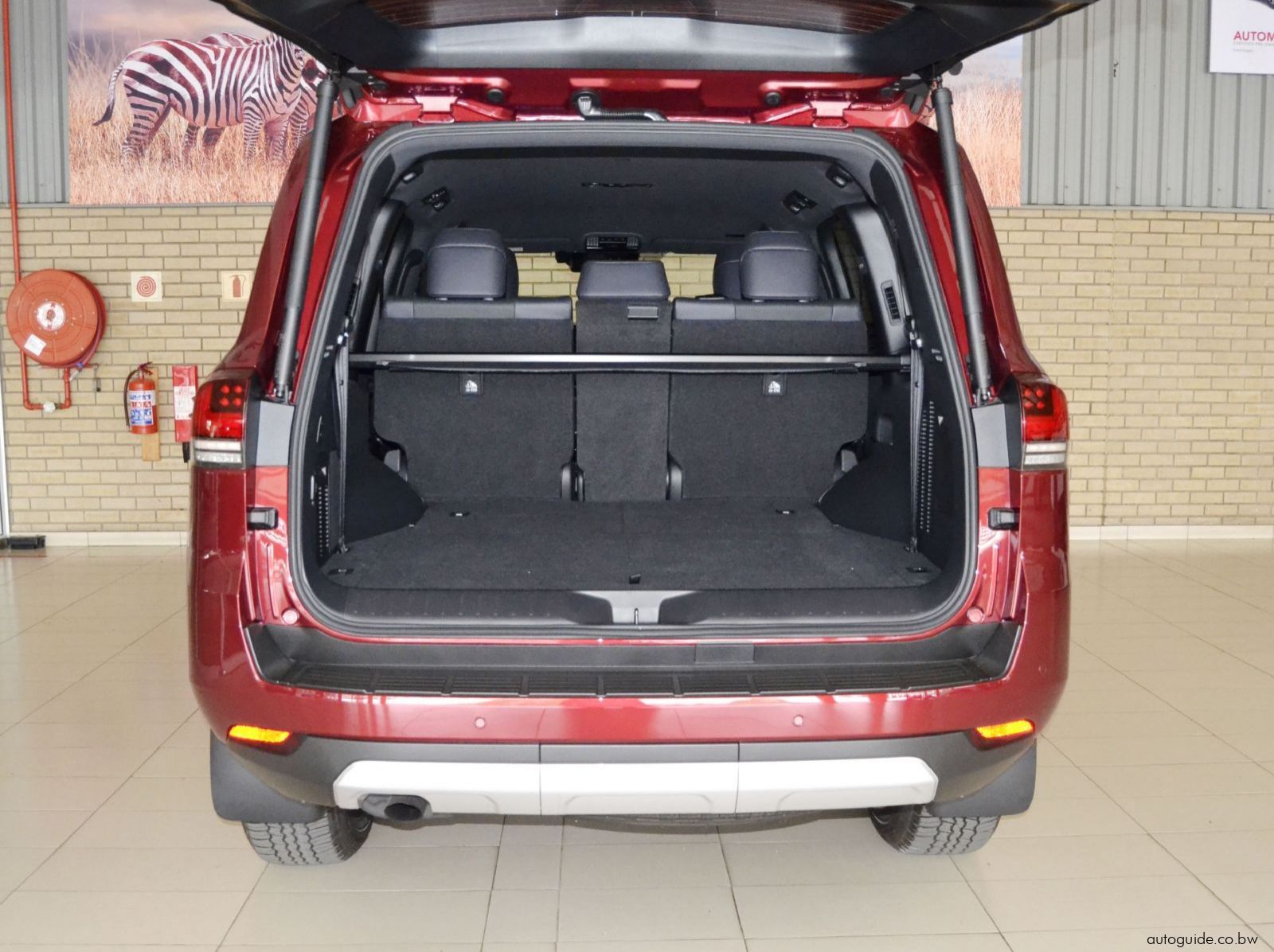 2025 Toyota Land Cruiser 300 Series 3.3D GR-Sport pictures