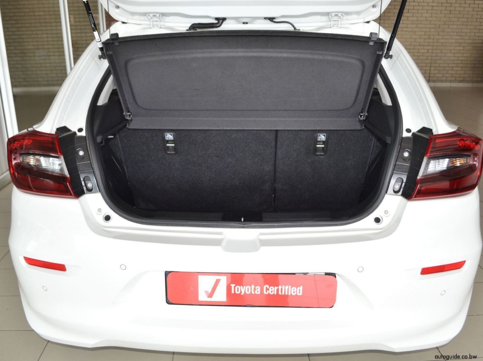 2022 Toyota Starlet 1.5 Xi pictures