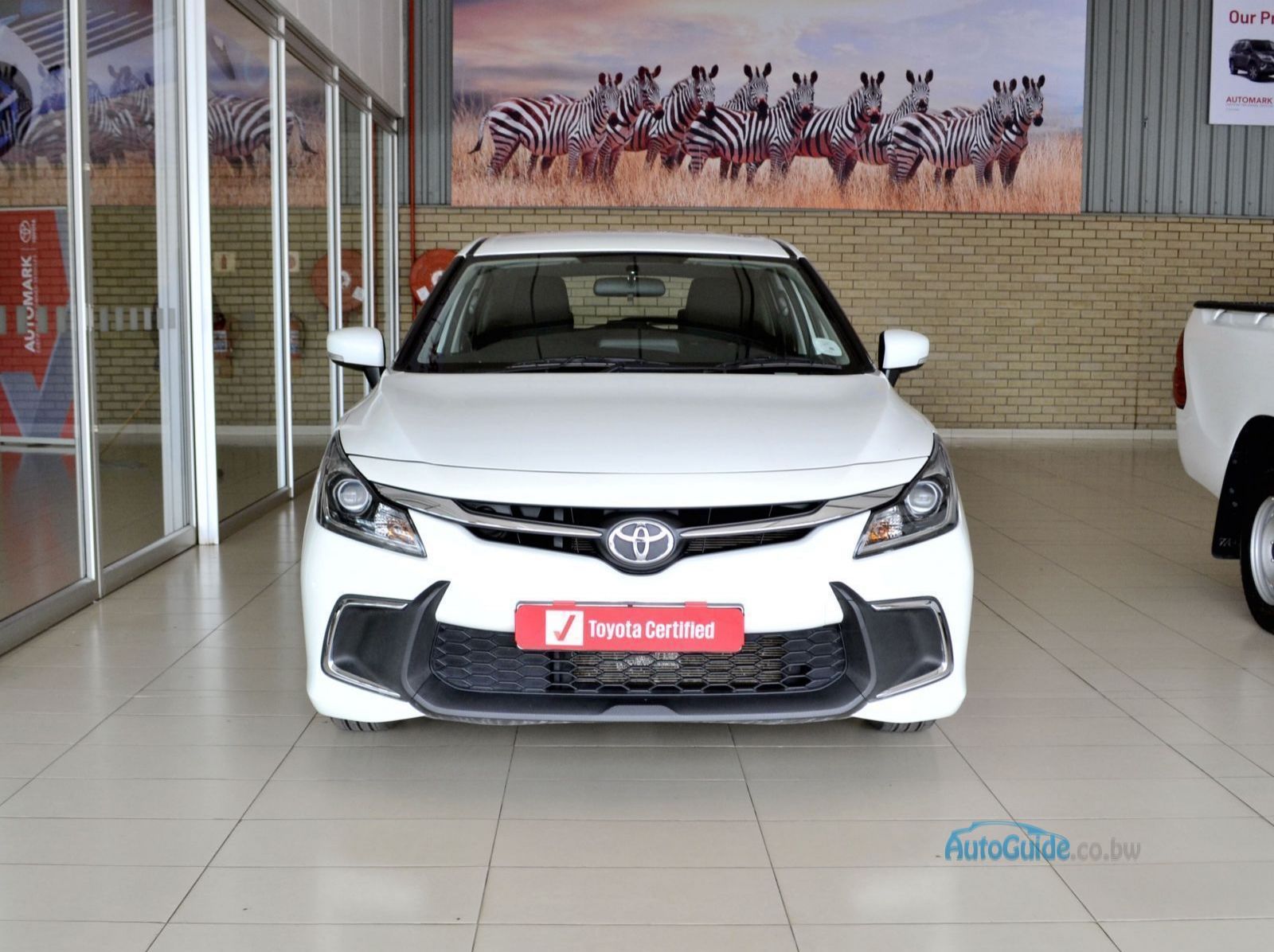 2022 Toyota Starlet 1.5 Xi pictures