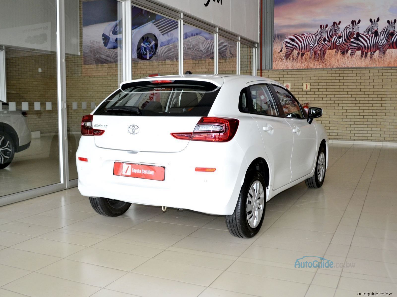 2022 Toyota Starlet 1.5 Xi pictures