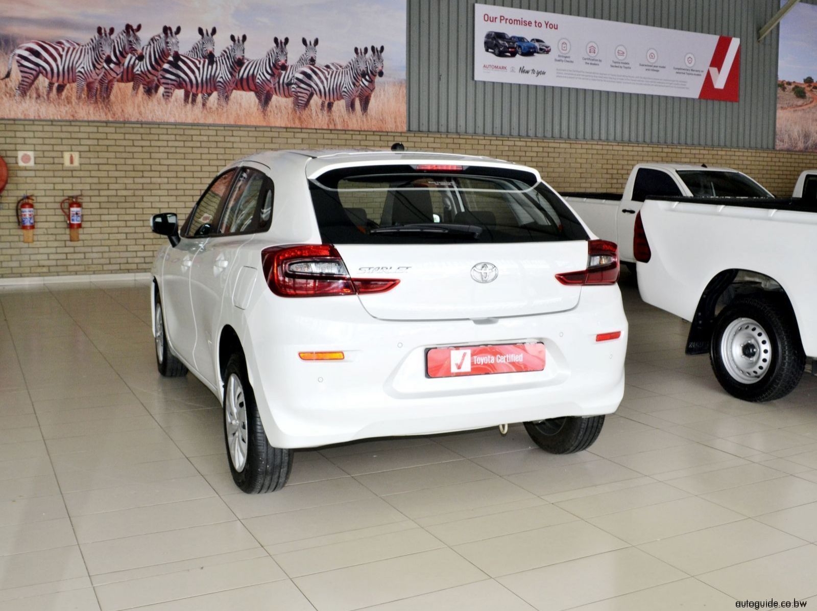 2022 Toyota Starlet 1.5 Xi pictures