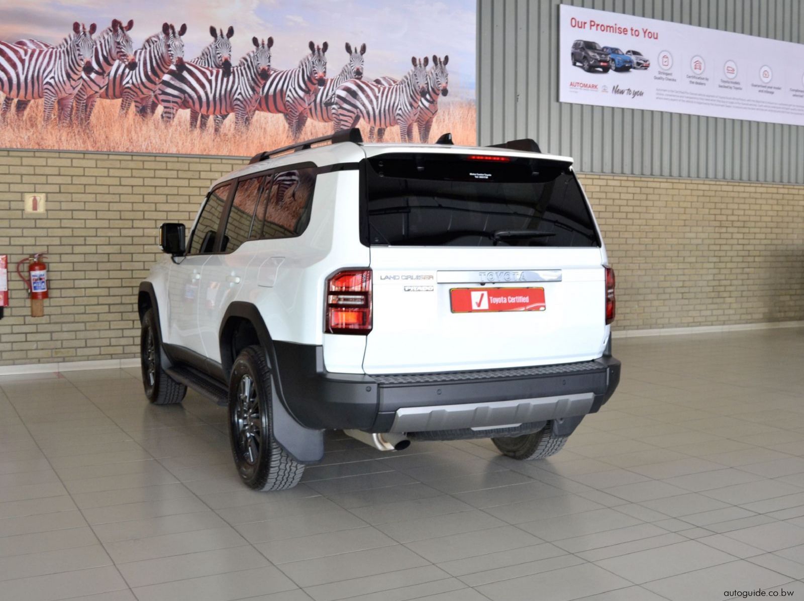 2025 Toyota Prado 2.8GD TX pictures