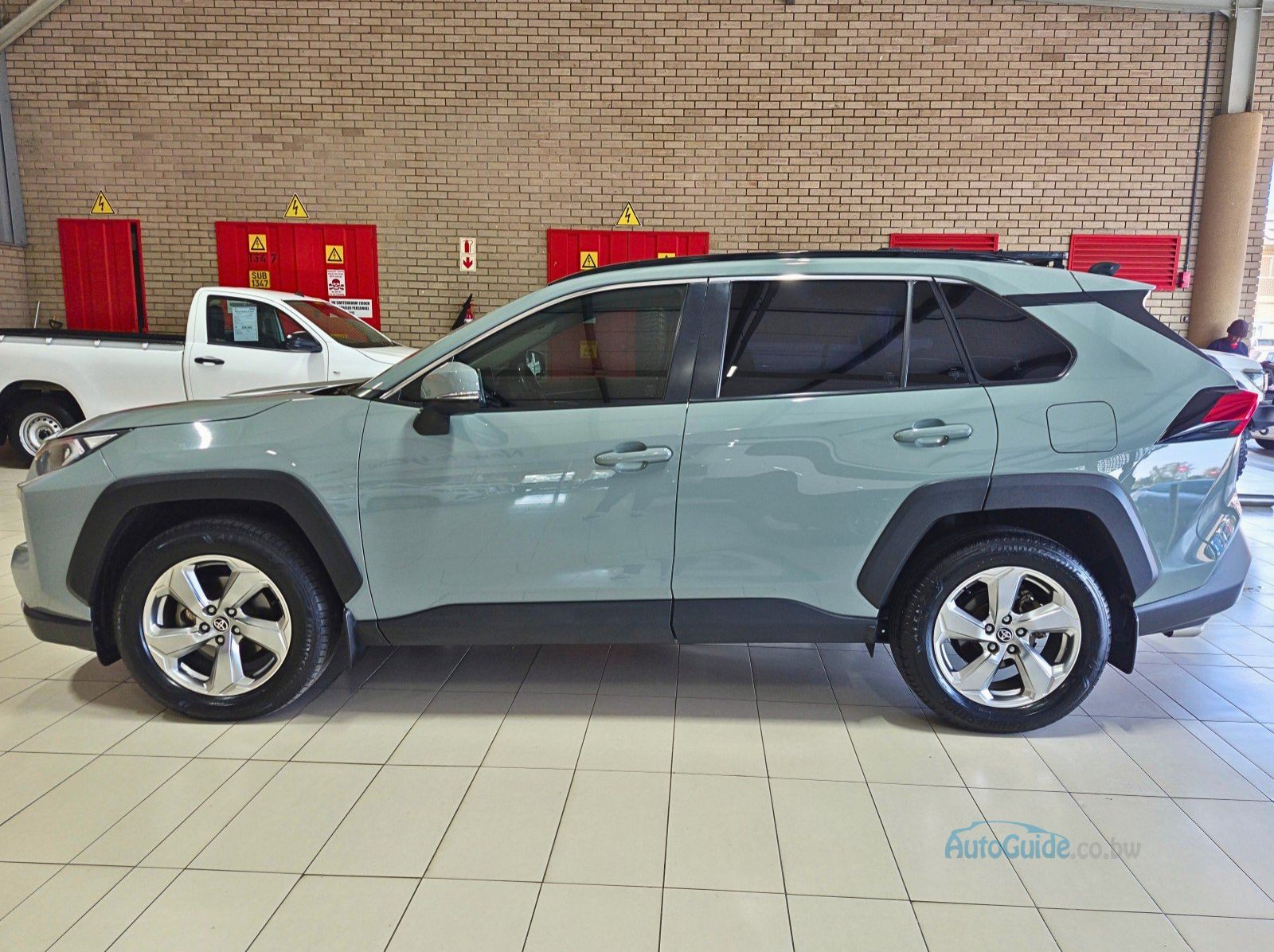 2021 Toyota Rav4 GX-R AWD pictures