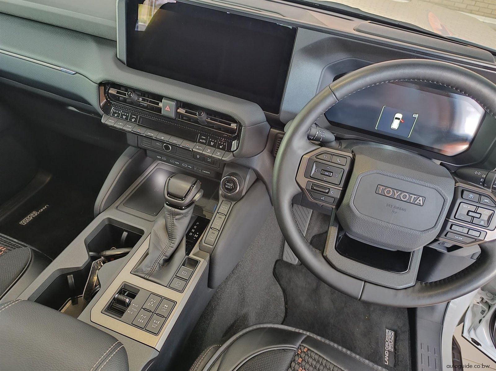 2025 Toyota Prado VX-R 2.8GD TX pictures