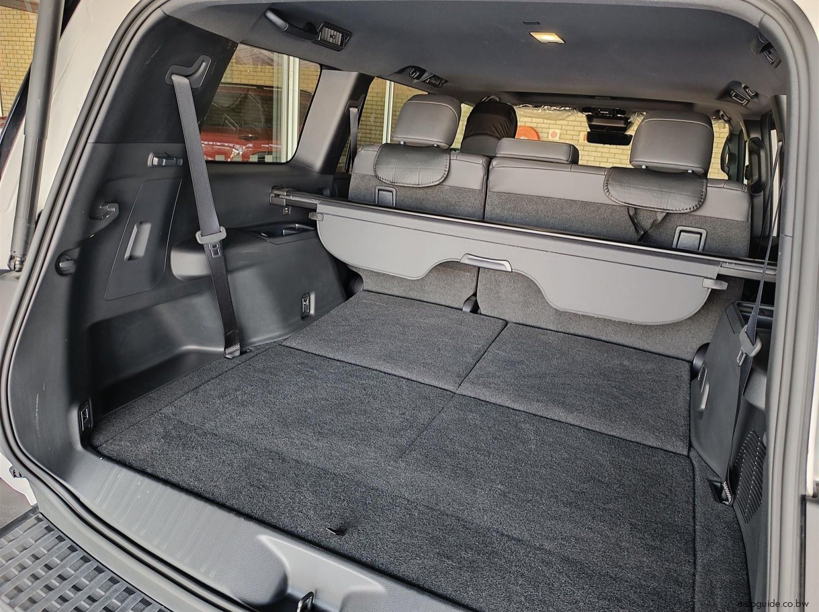 2025 Toyota Prado VX-R 2.8GD TX pictures