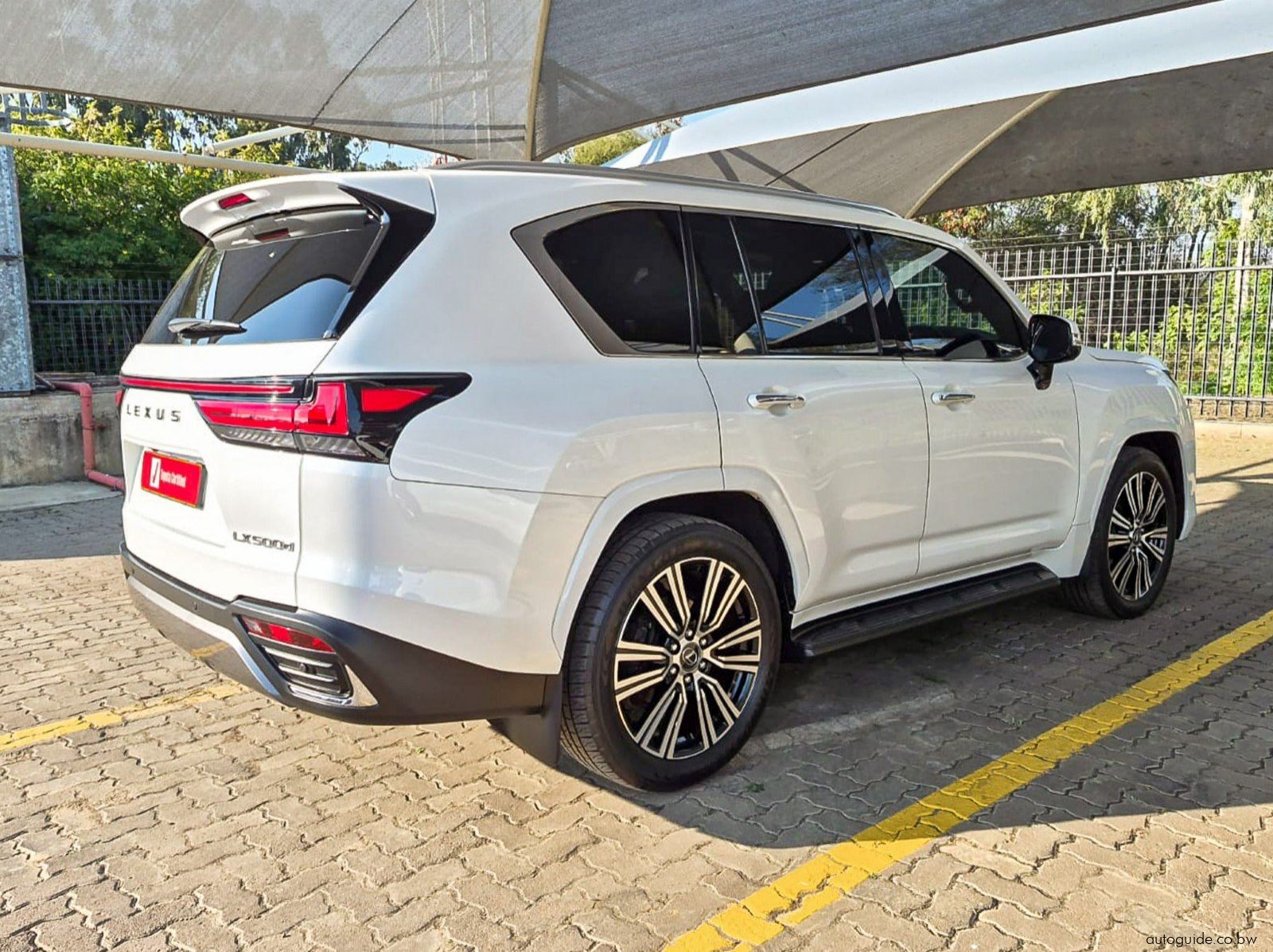 2024 Lexus LX500D Urban pictures