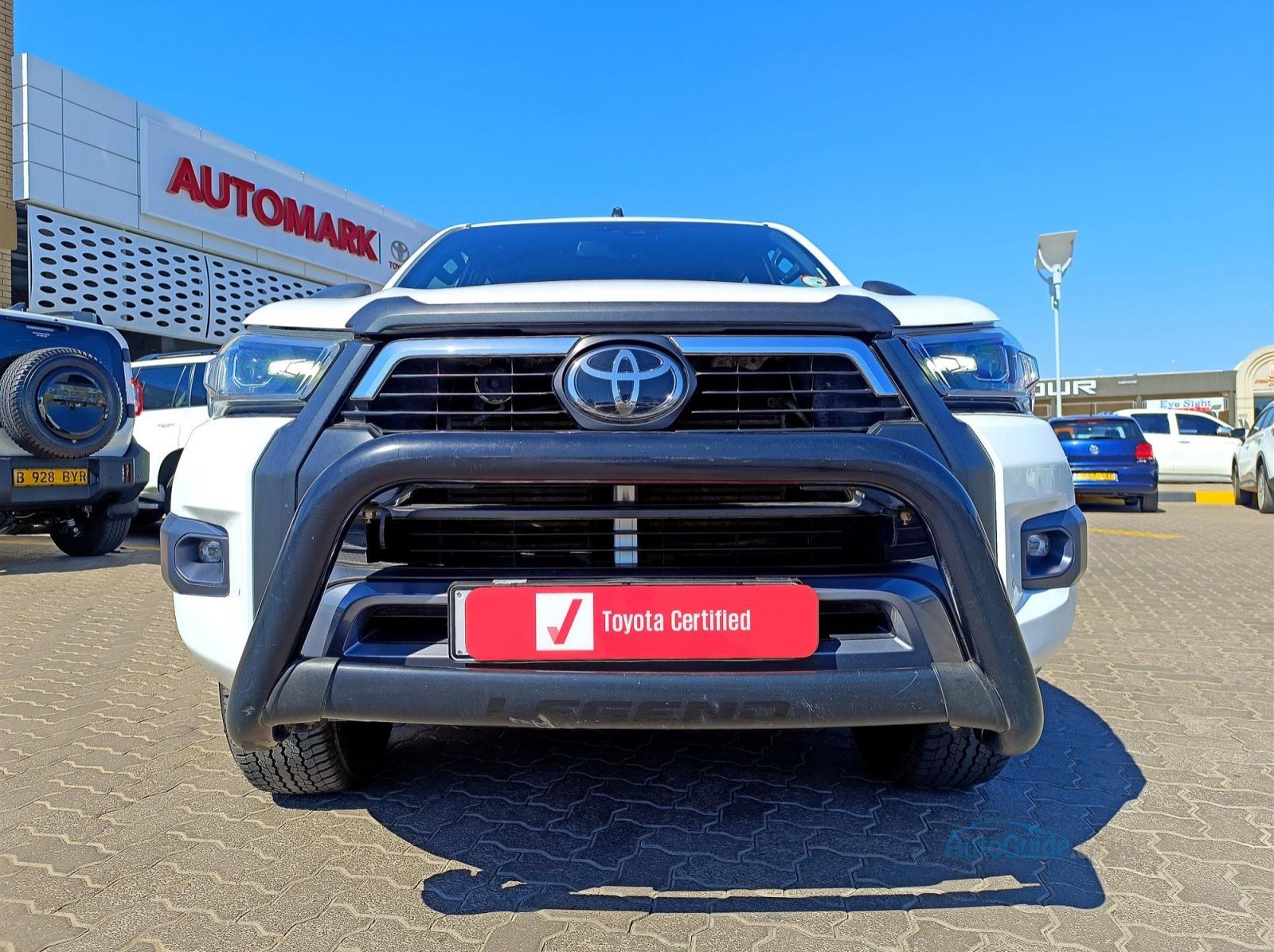2022 Toyota Hilux Legend 2.8 GD-6 4x4 pictures