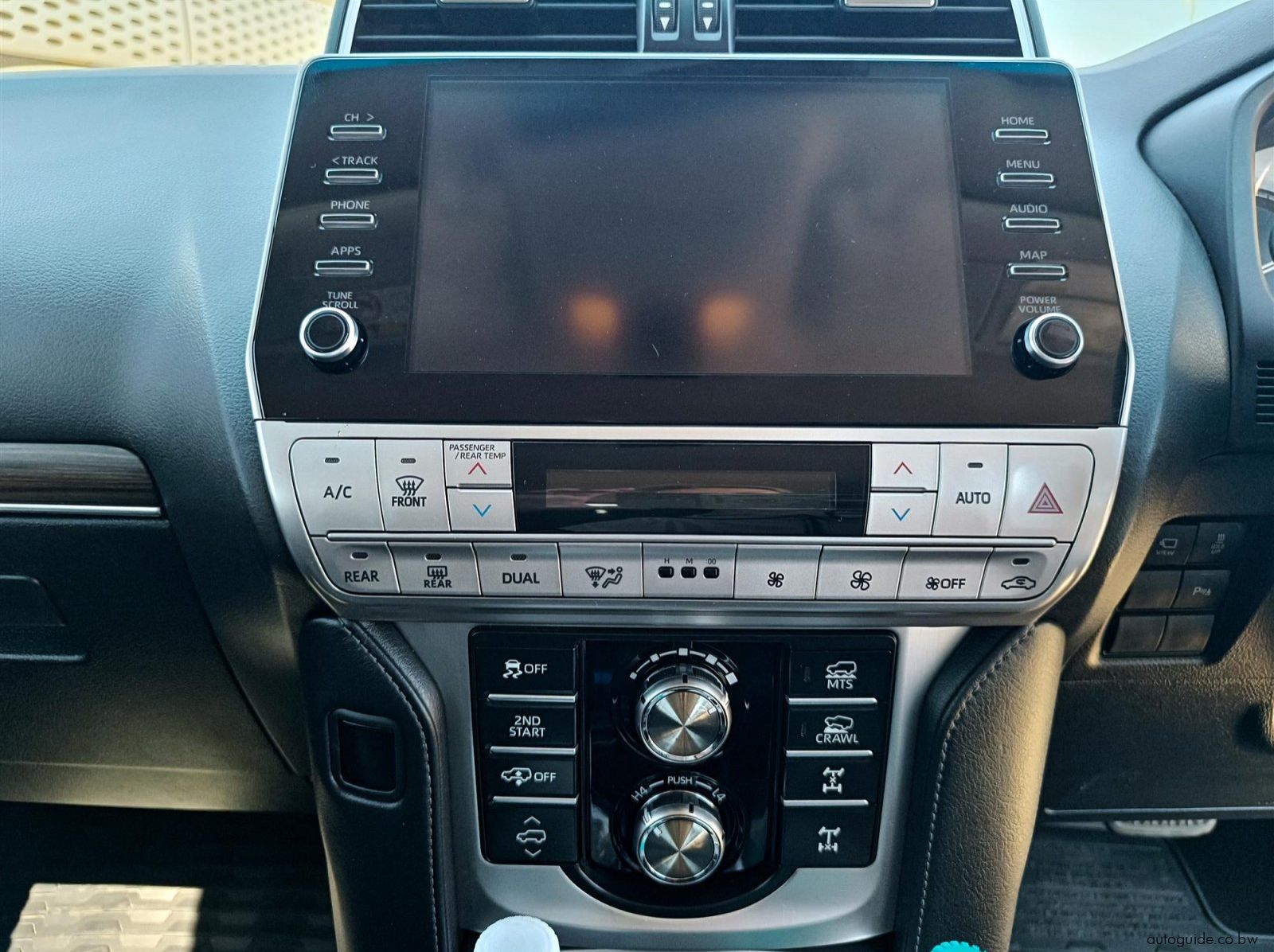 2022 Toyota Land Cruiser Prado VX 2.8 GD-6 pictures
