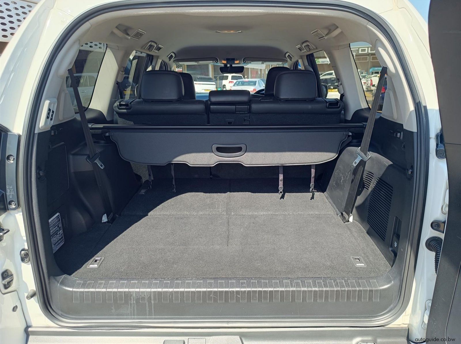 2022 Toyota Land Cruiser Prado VX 2.8 GD-6 pictures